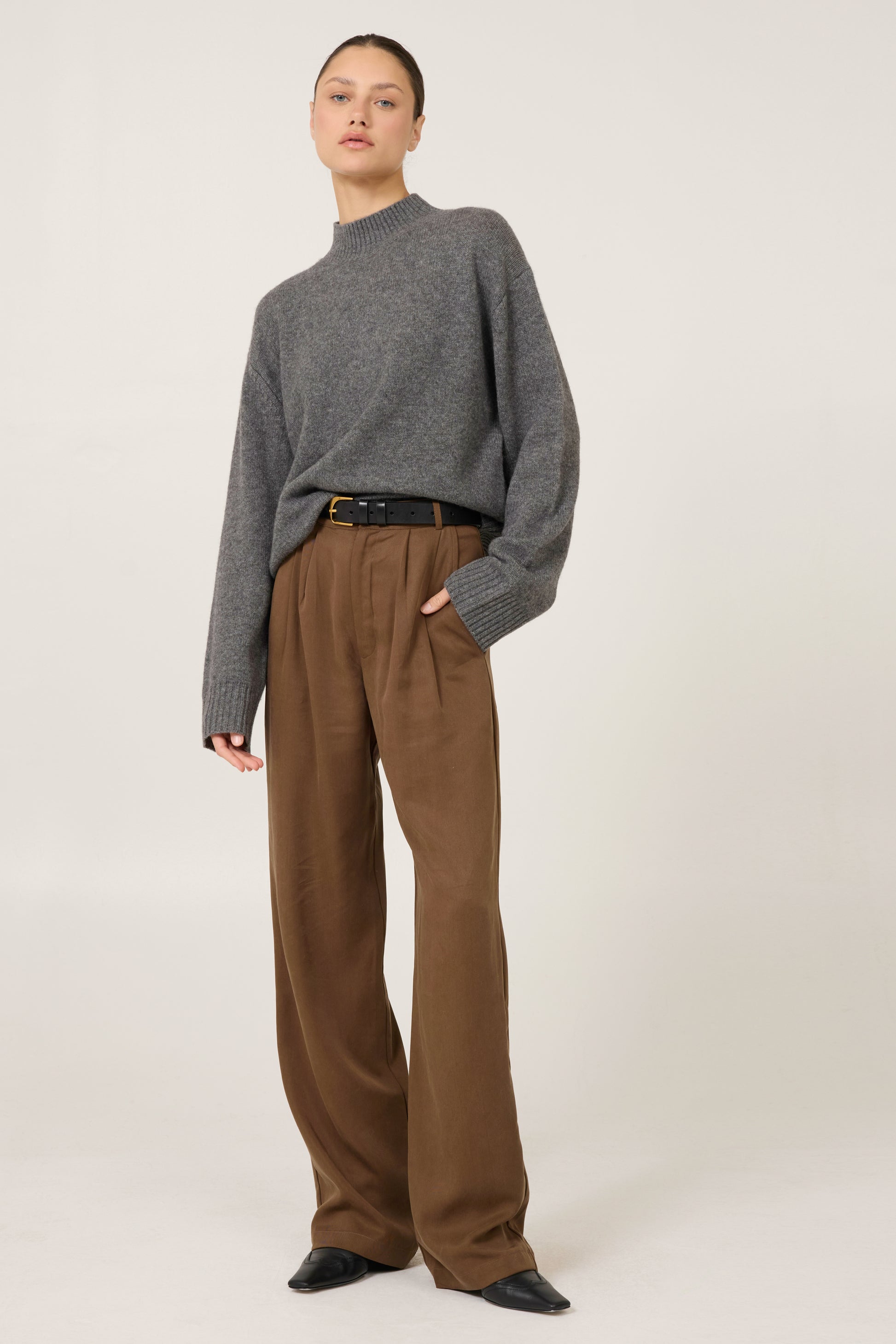 One Grey Day Aster Cashmere Turtleneck - Heather Ash