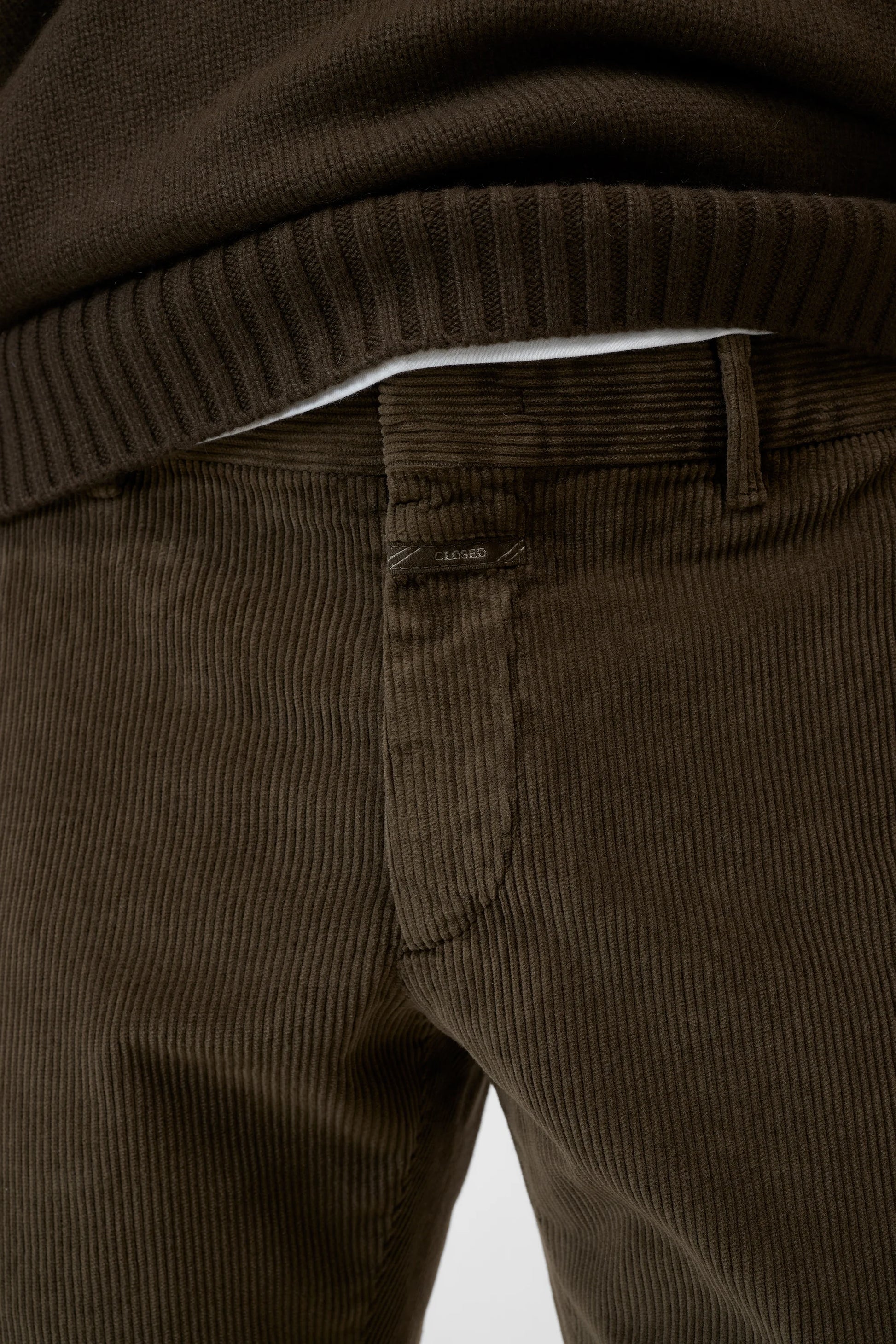 Closed Clifton True - Marsh Green Corduroy