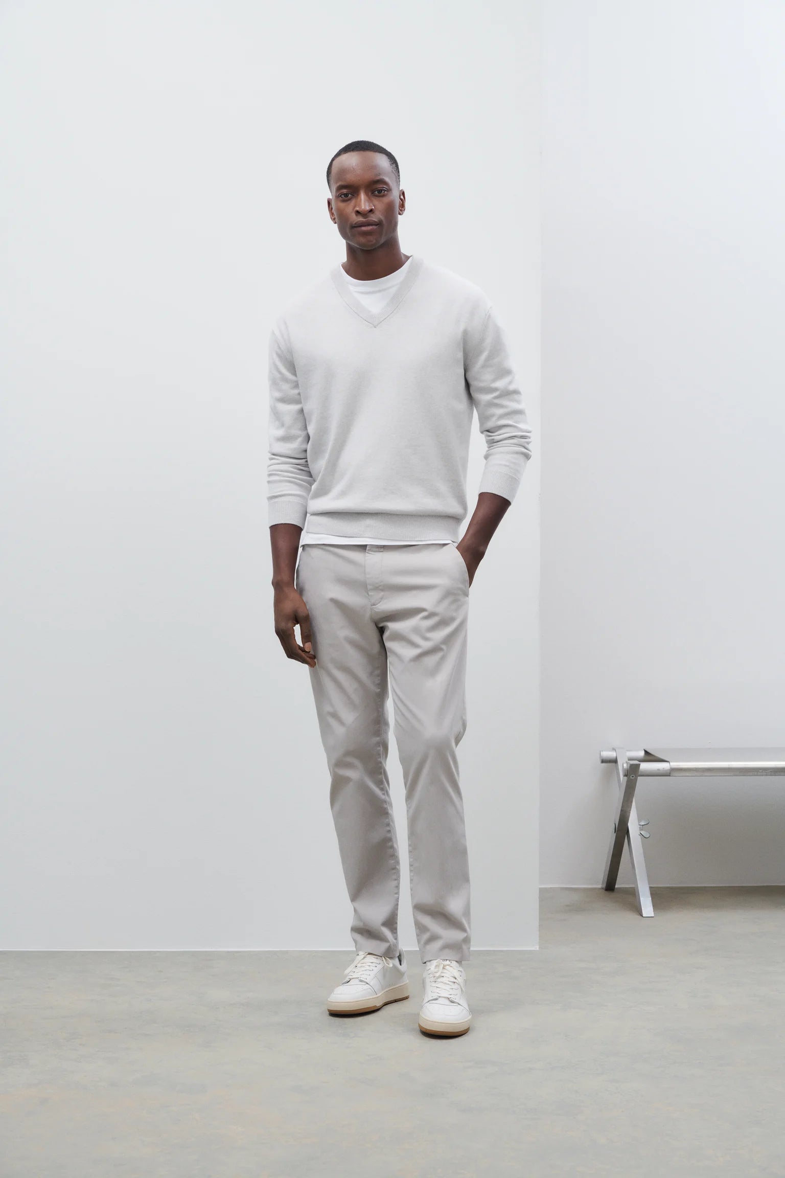 Closed Clifton True - Mud Grey