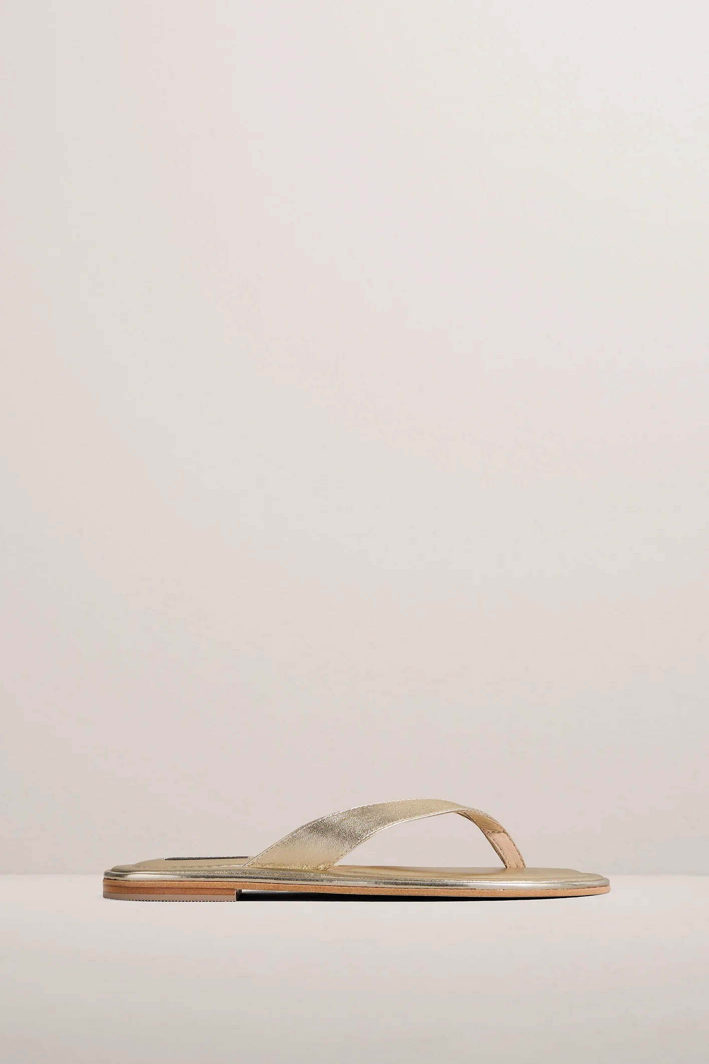 The Morgan Sandal Gold – Quattro Tizi1