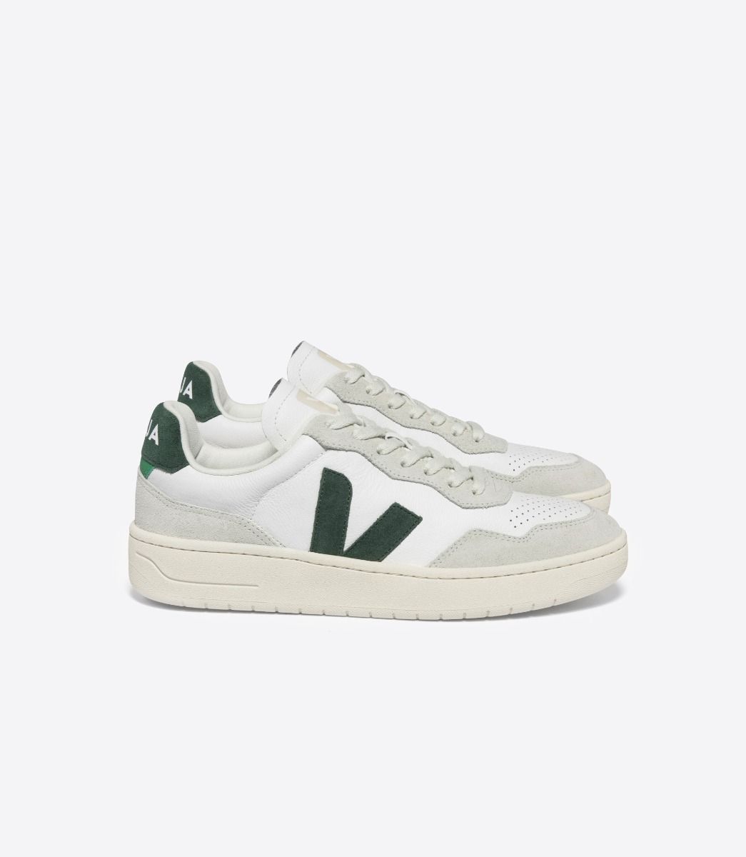 Veja Men's V-90 Leather Extra White Cyprus
