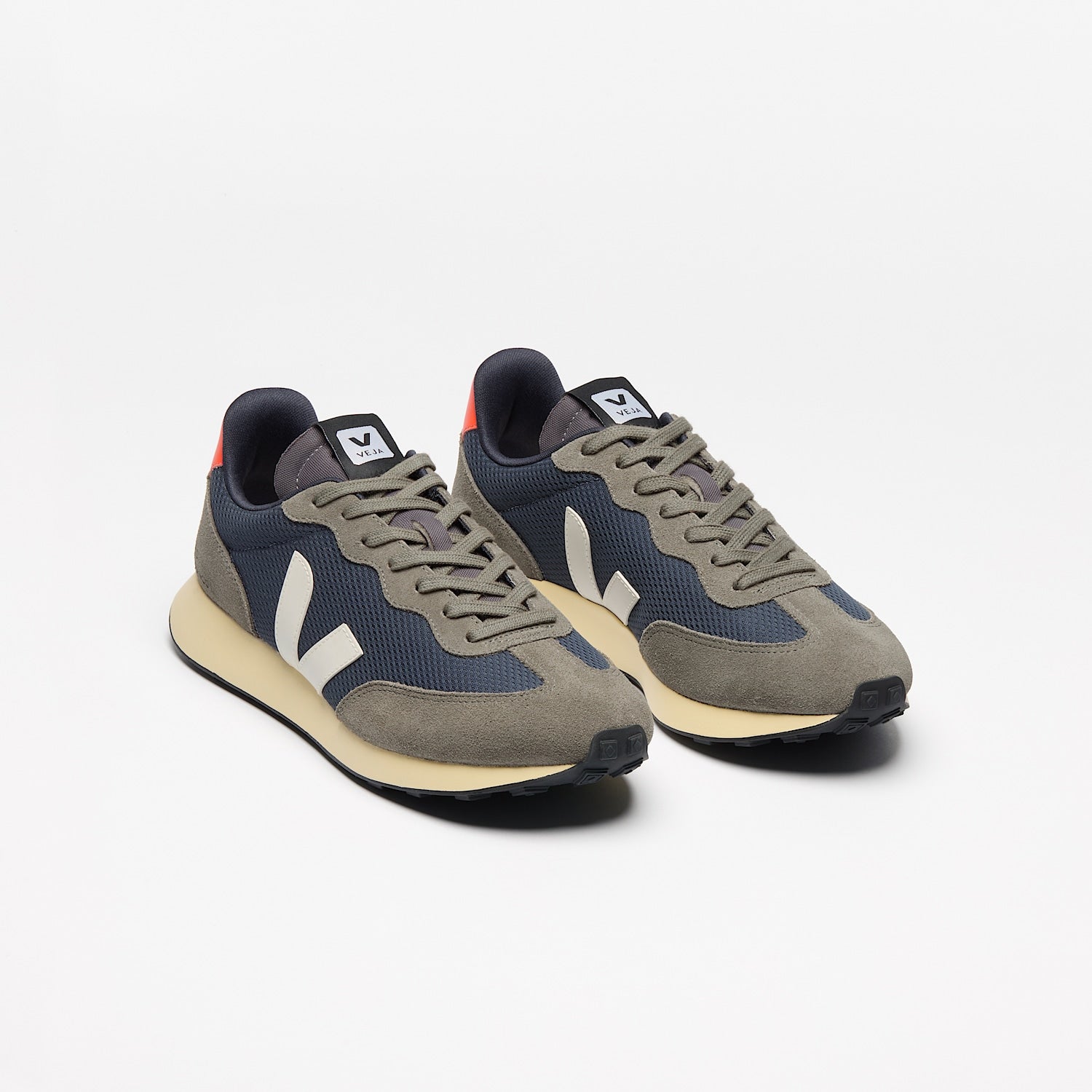 Veja Men's Rio Branco II Alveomesh Nautico Pierre Orange Fluo