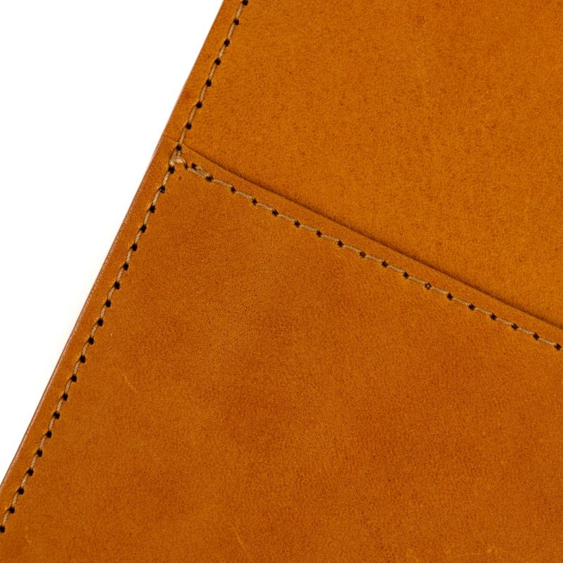 Moore and Giles Passport Slider - Modern Saddle
