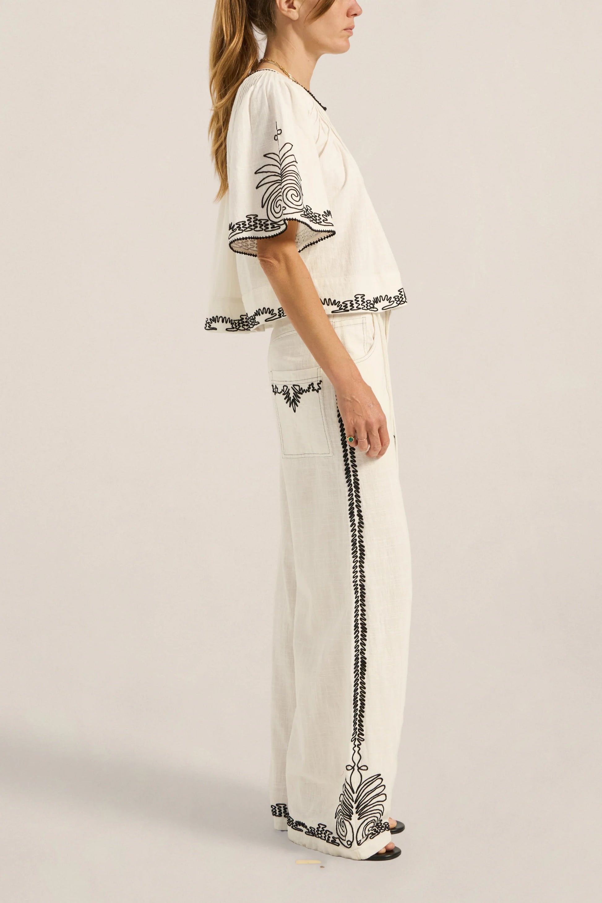 Ilio Nema Calliope Dori Embroidery Top