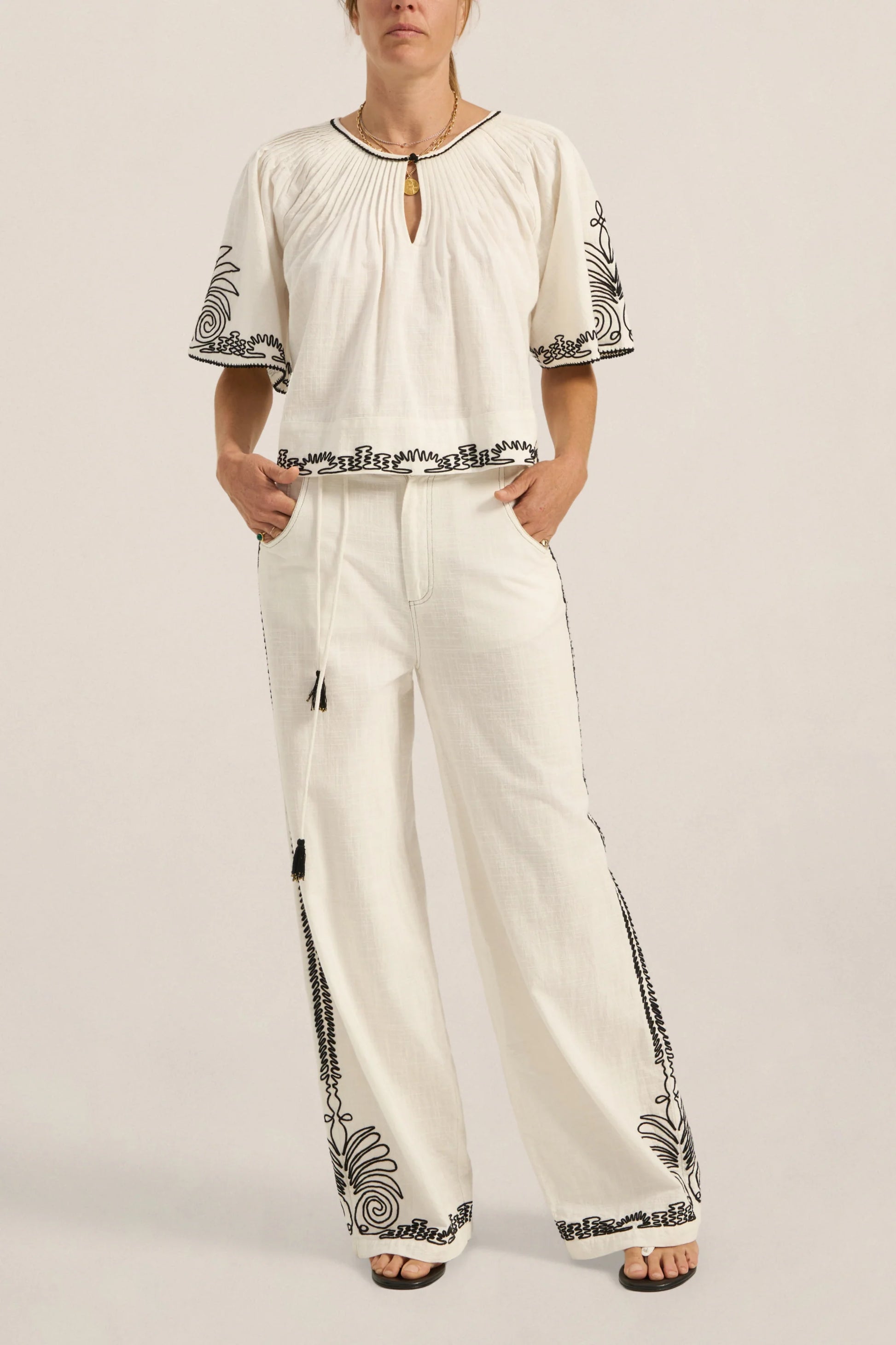 Ilio Nema Calliope Dori Embroidery Top