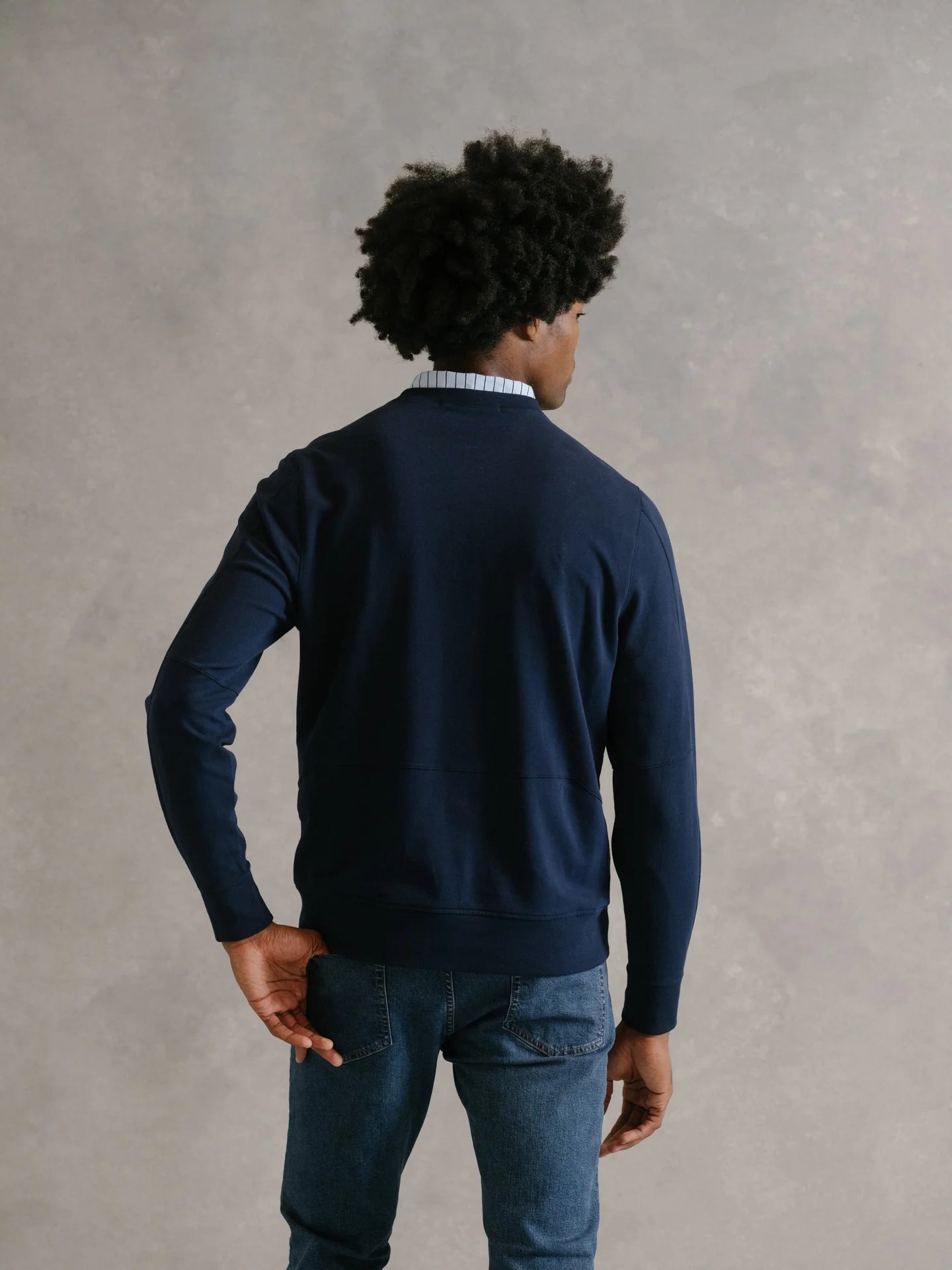B. Draddy Russ Crewneck - Navy