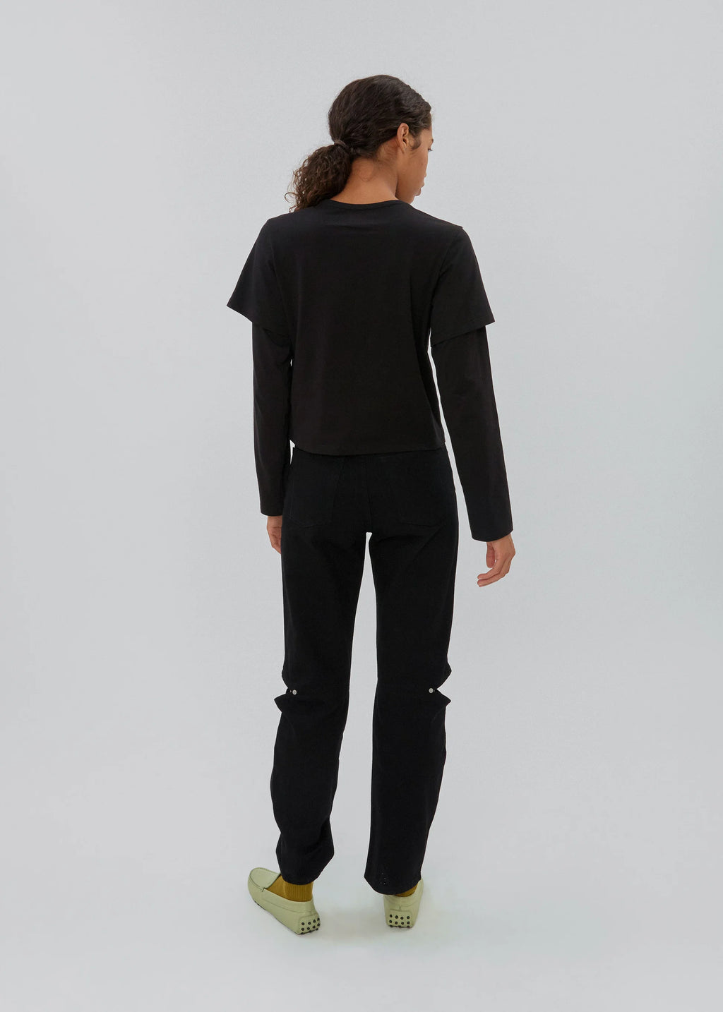 Still Here 2Tee in Black