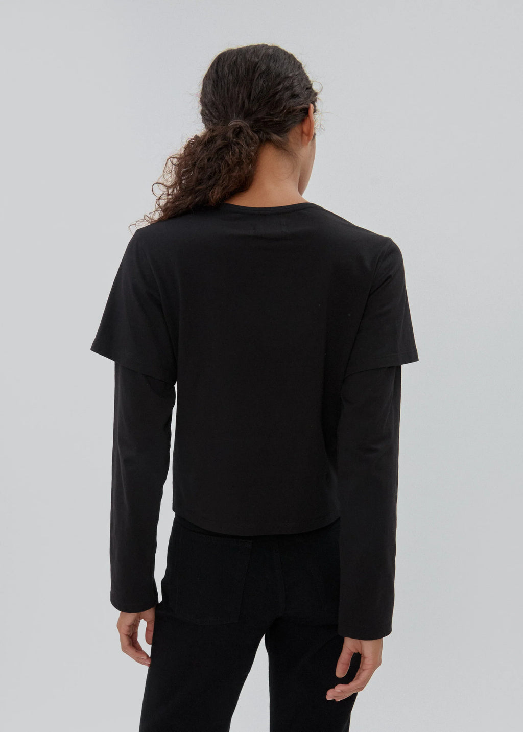 Still Here 2Tee in Black
