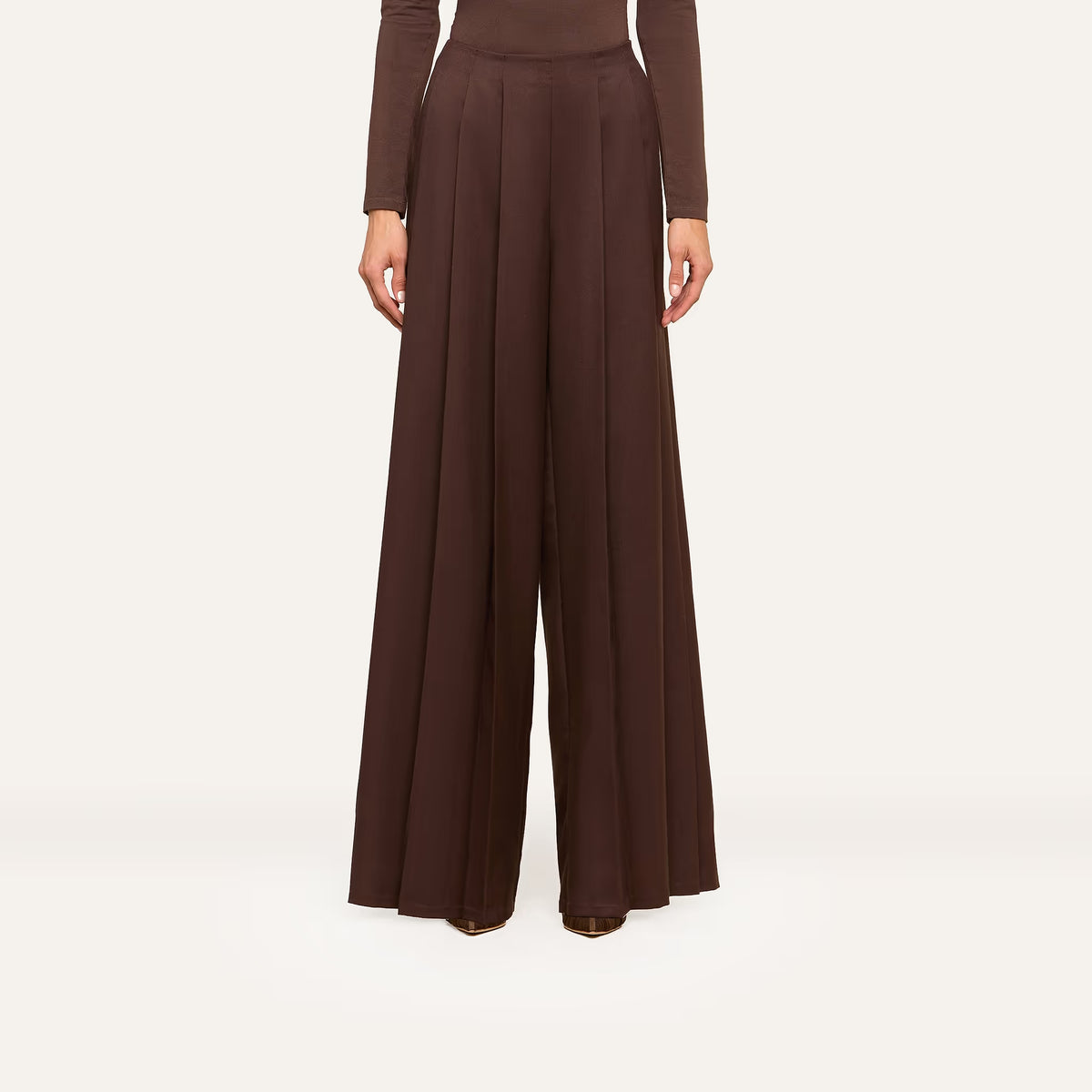 L'Agence Nova Pleated Pant - Dark Java
