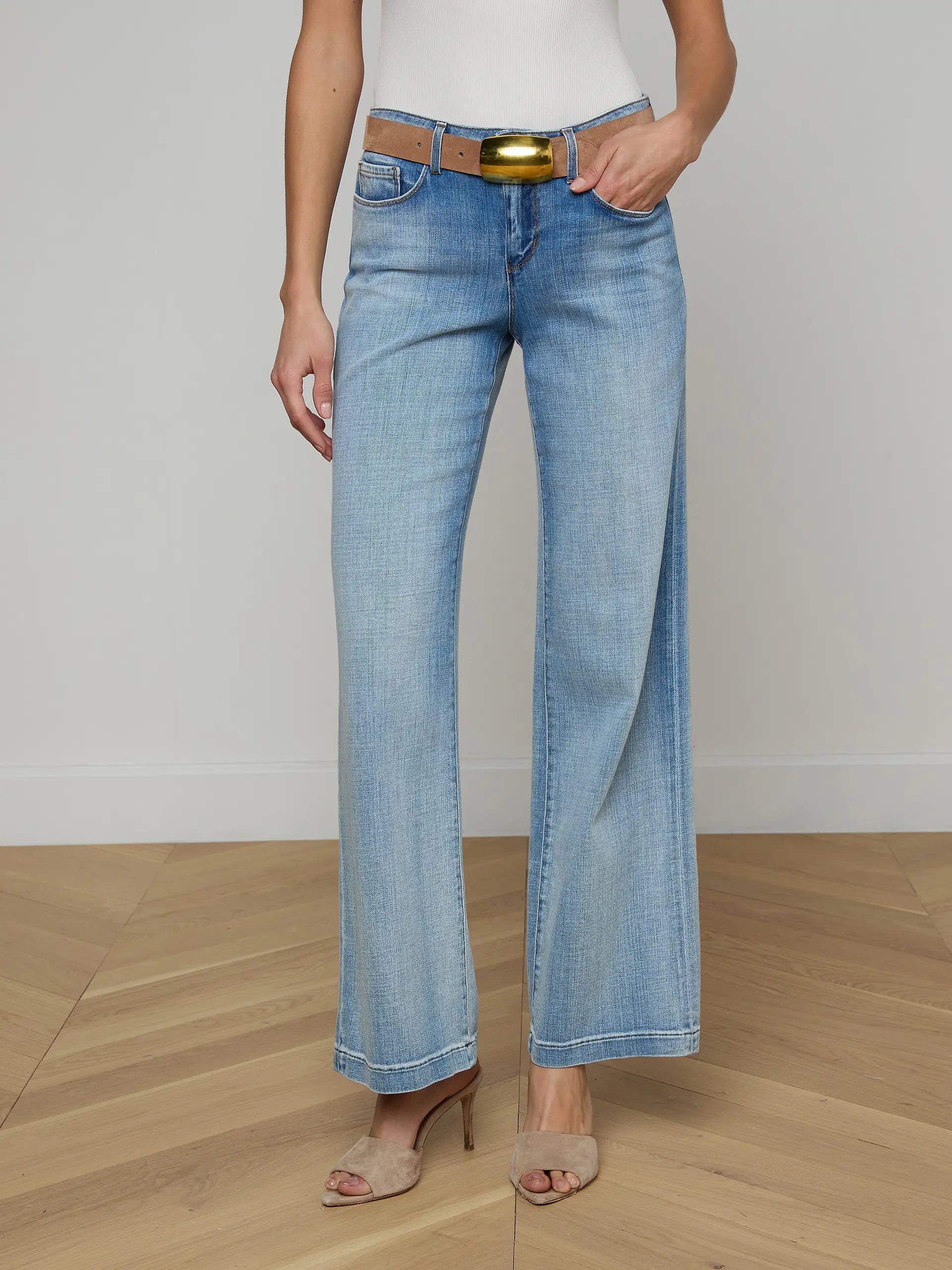 L'Agence Joanne Low-Rise Wide-Leg Jean - Dry Ice