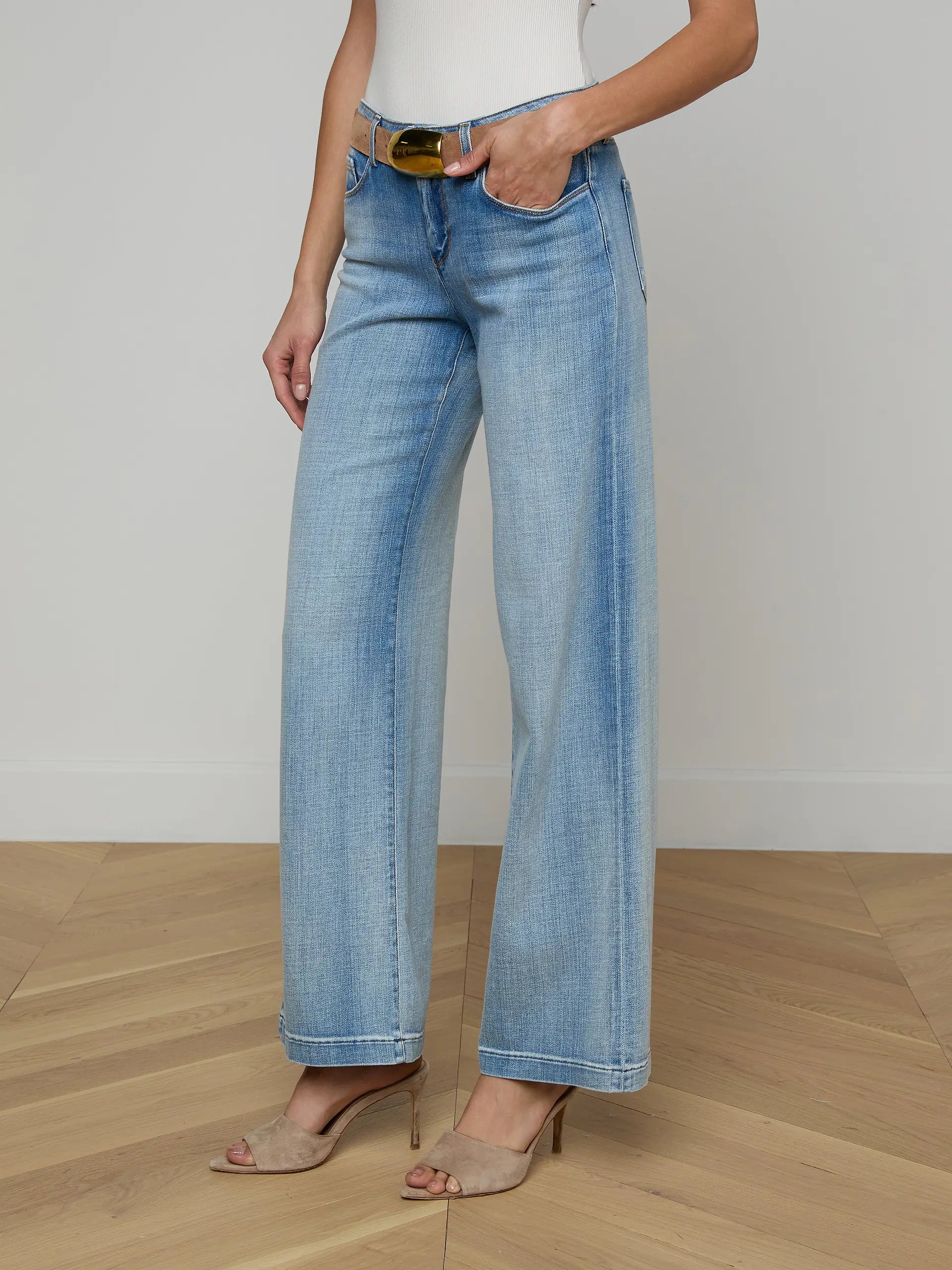 L'Agence Joanne Low-Rise Wide-Leg Jean - Dry Ice
