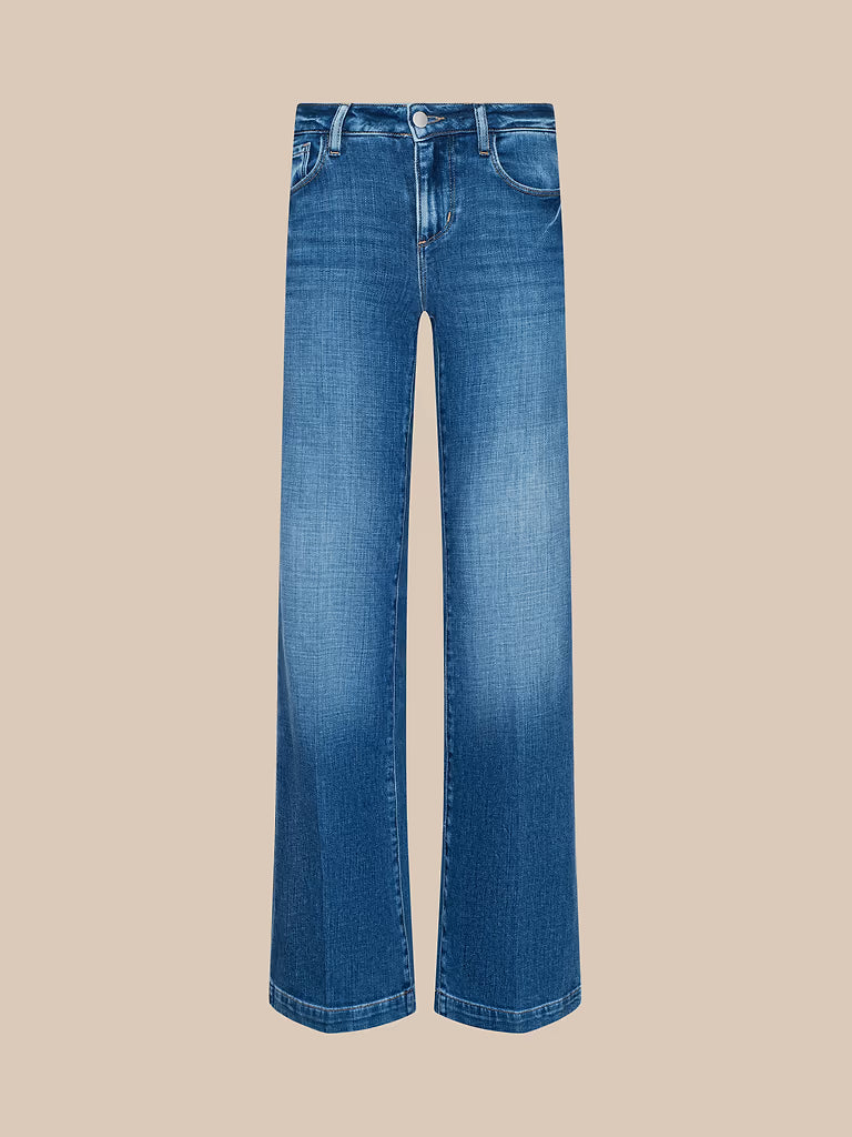 L'Agence Joanne Low-Rise Wide-Leg Jean - Salinas