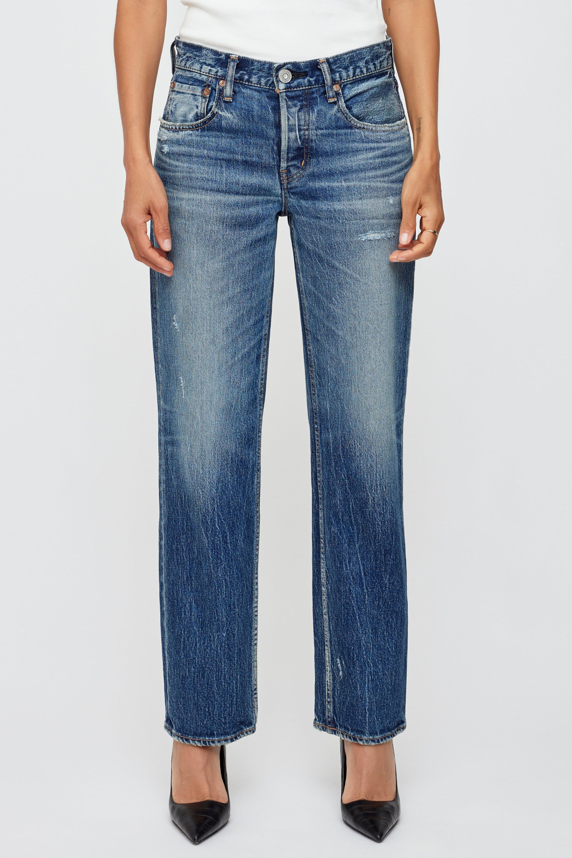 Moussy Cedarhurst Straight-Low