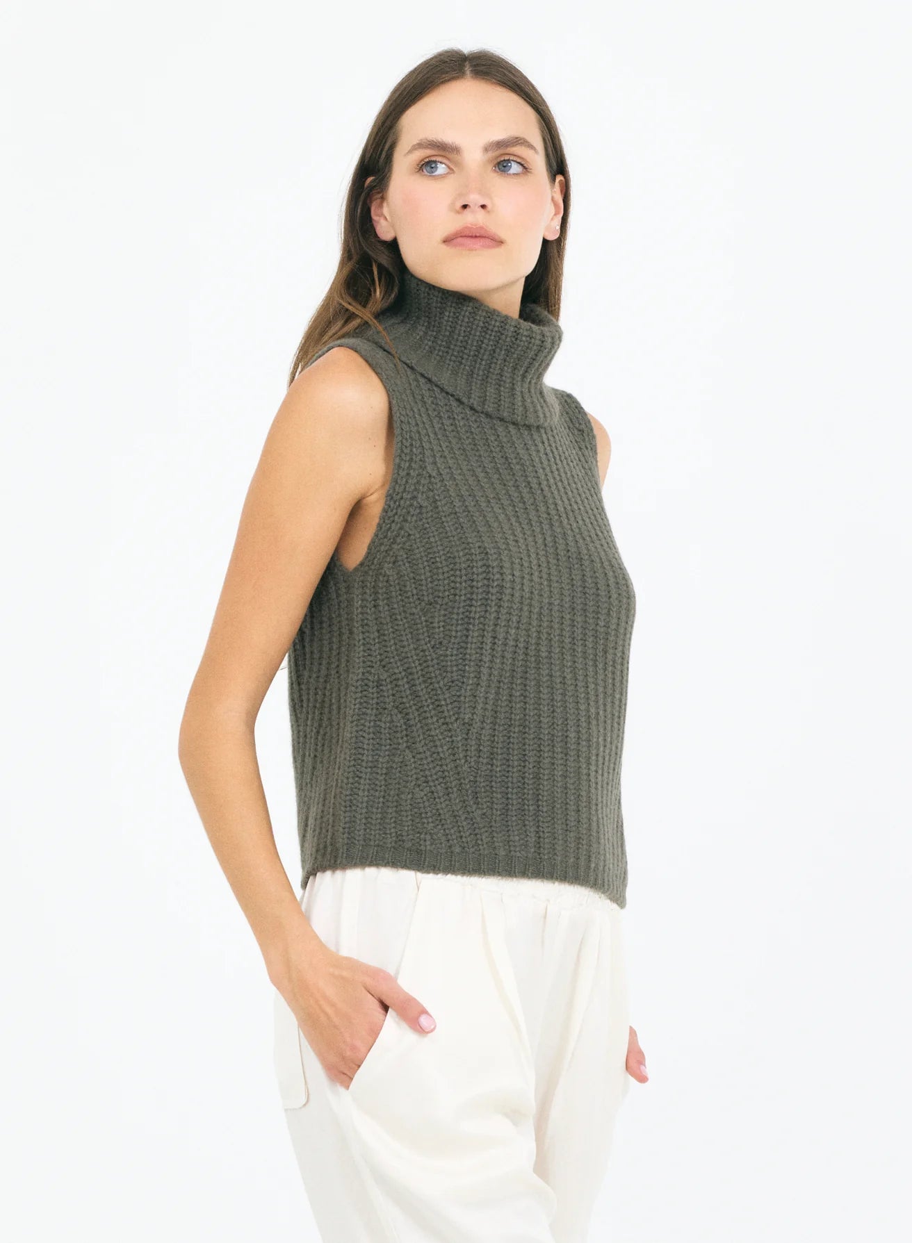 One Grey Day Polly Cashmere Vest - Fir