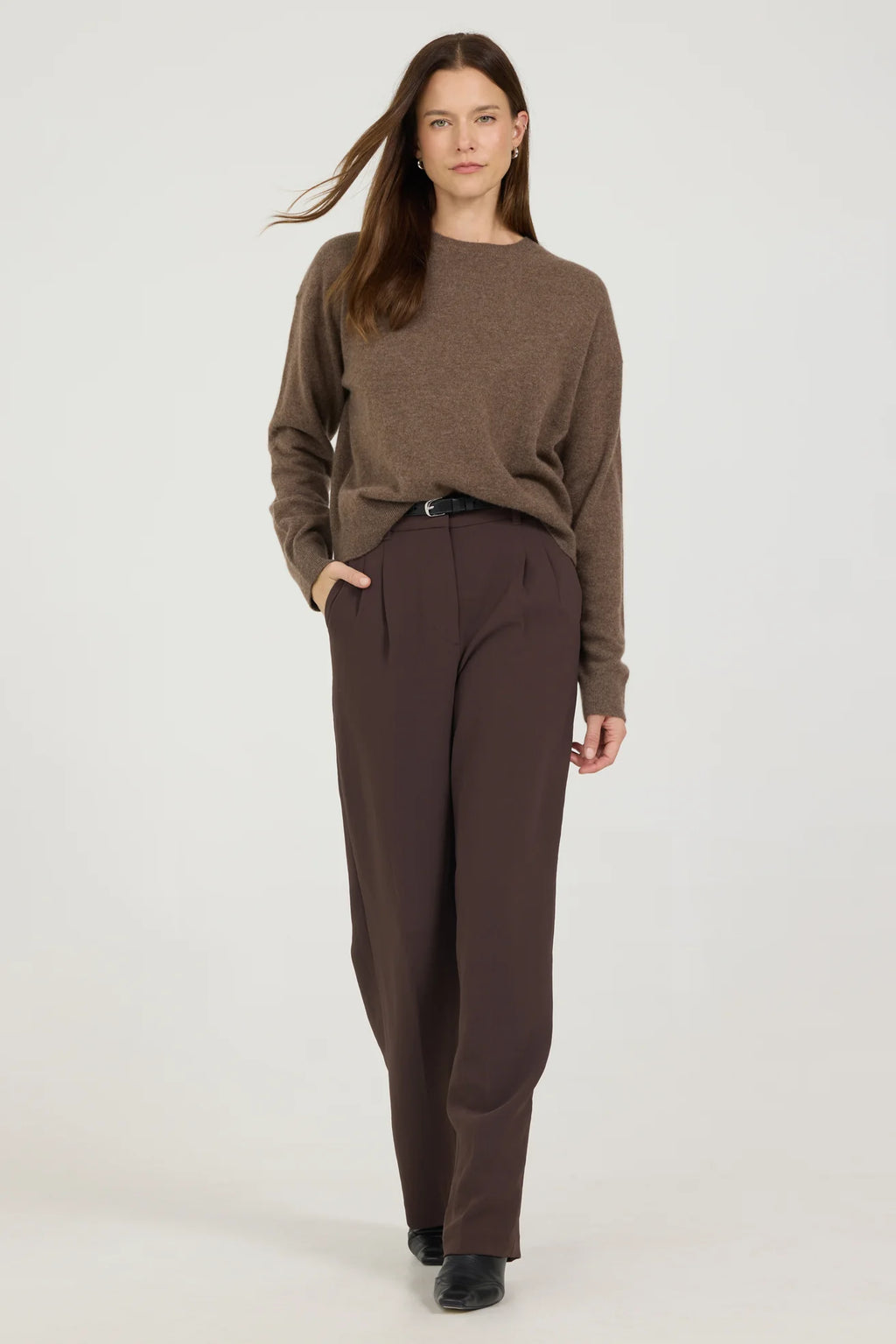 One Grey Day Bryn Cashmere Crewneck - Husk