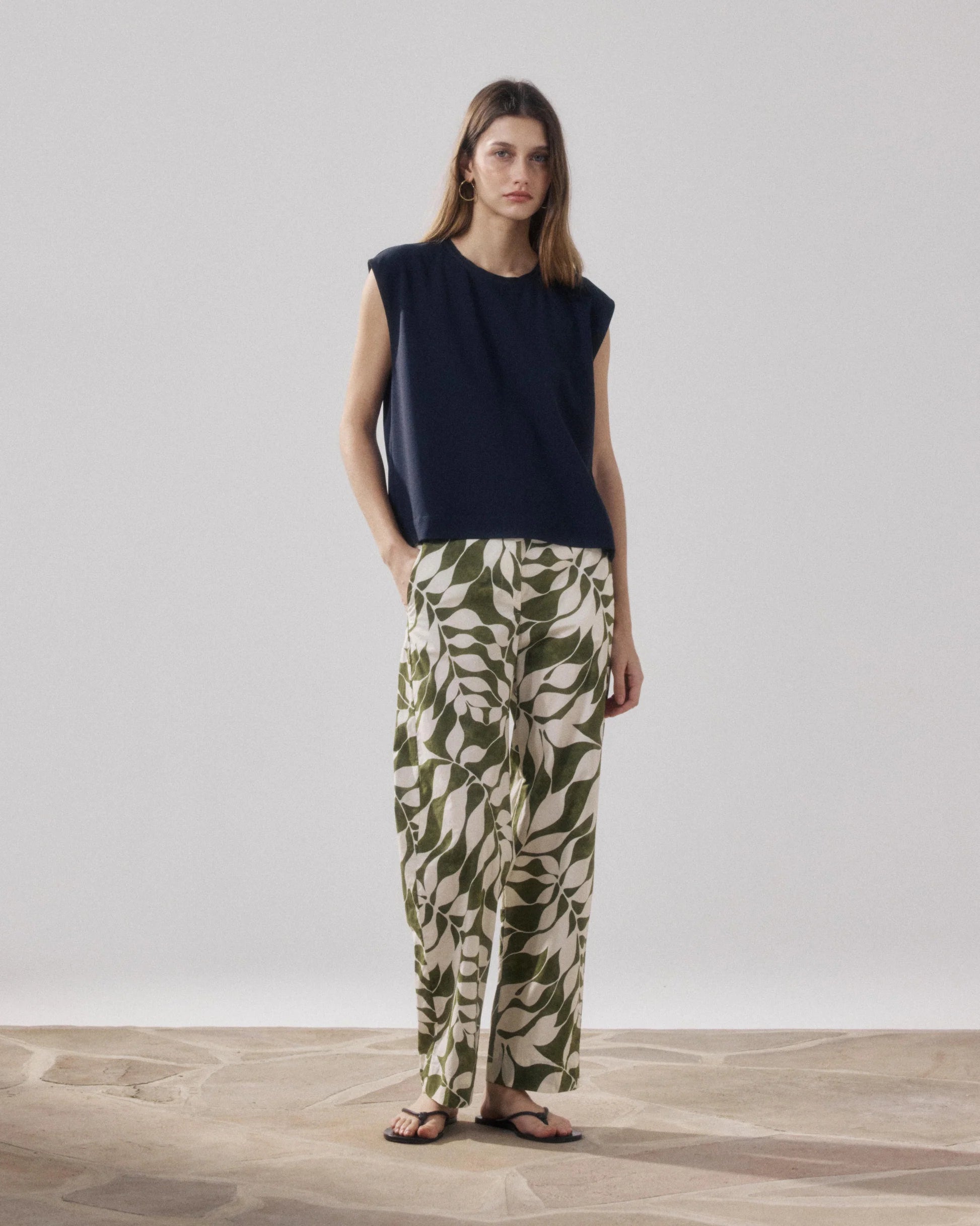 Hartford Perf Pants - White & Khaki