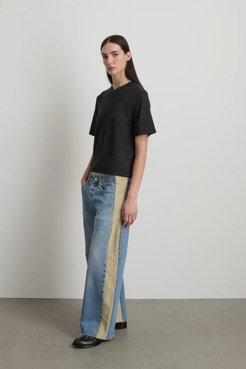 B Sides Short Sleeve V Neck - Charcoal