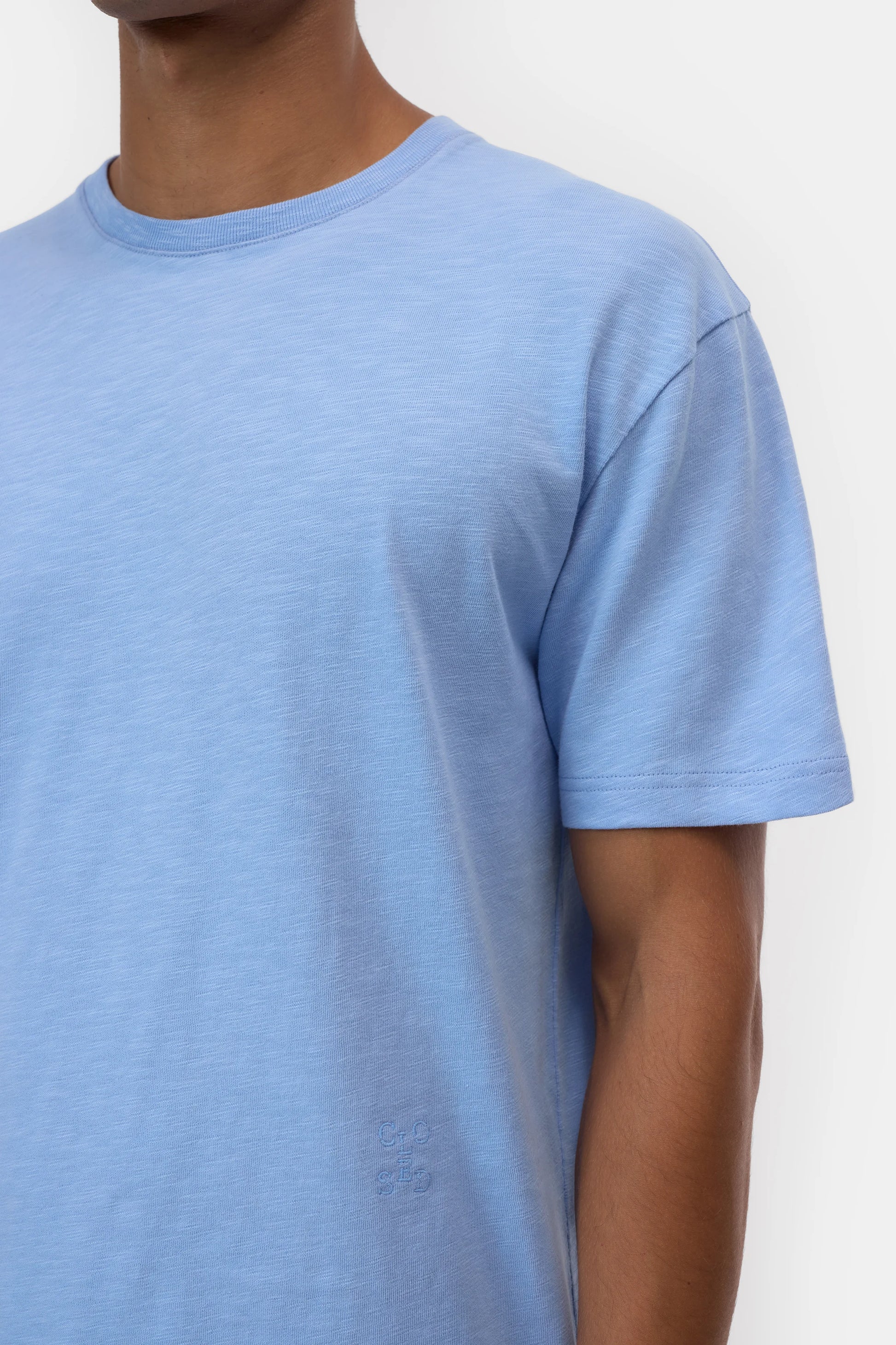 Closed T-shirt  - Sky Blue
