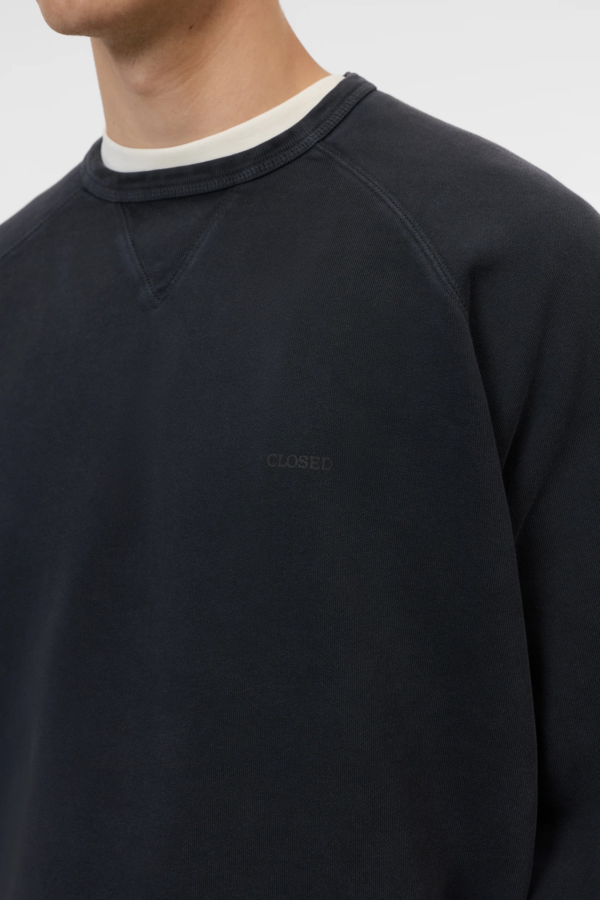 Closed Organic Cotton Raglan Sweatshirt - Black
