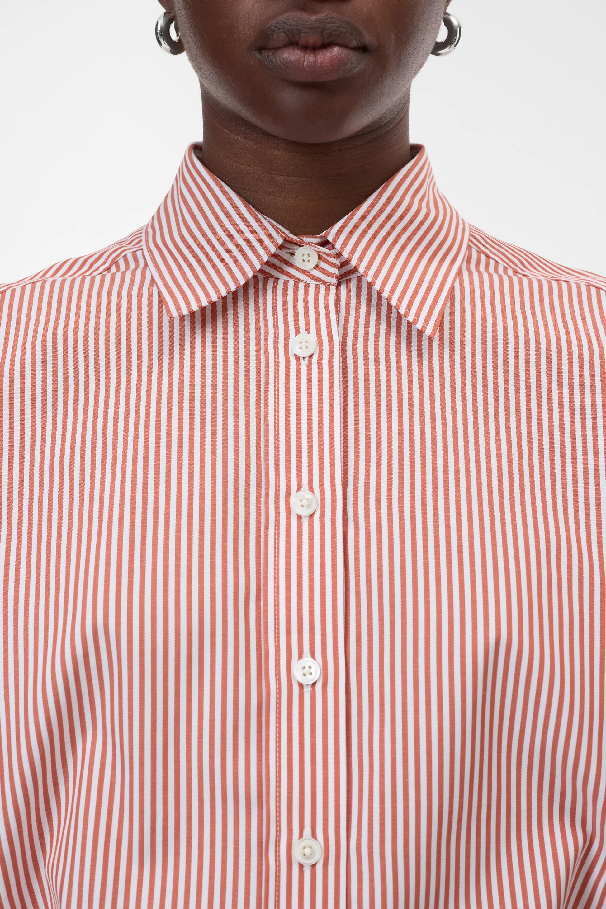 Closed Gathered Shirt