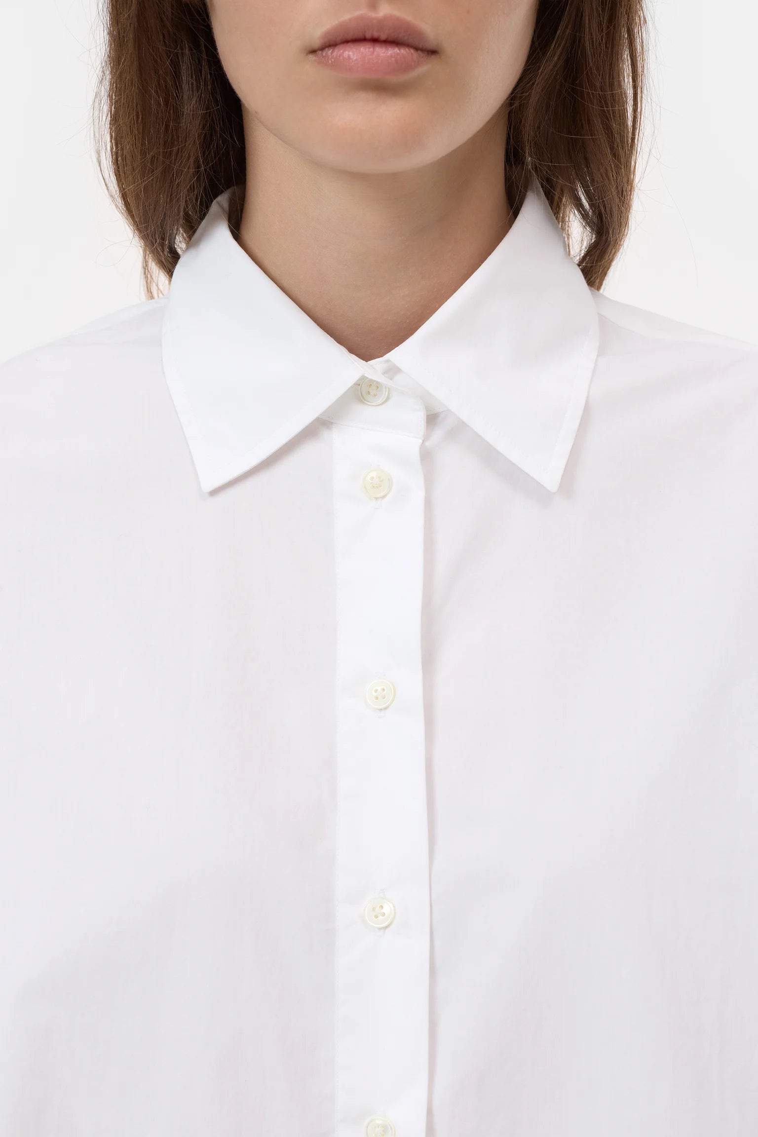 Closed Cape-Bluse aus Bio-Baumwolle - White