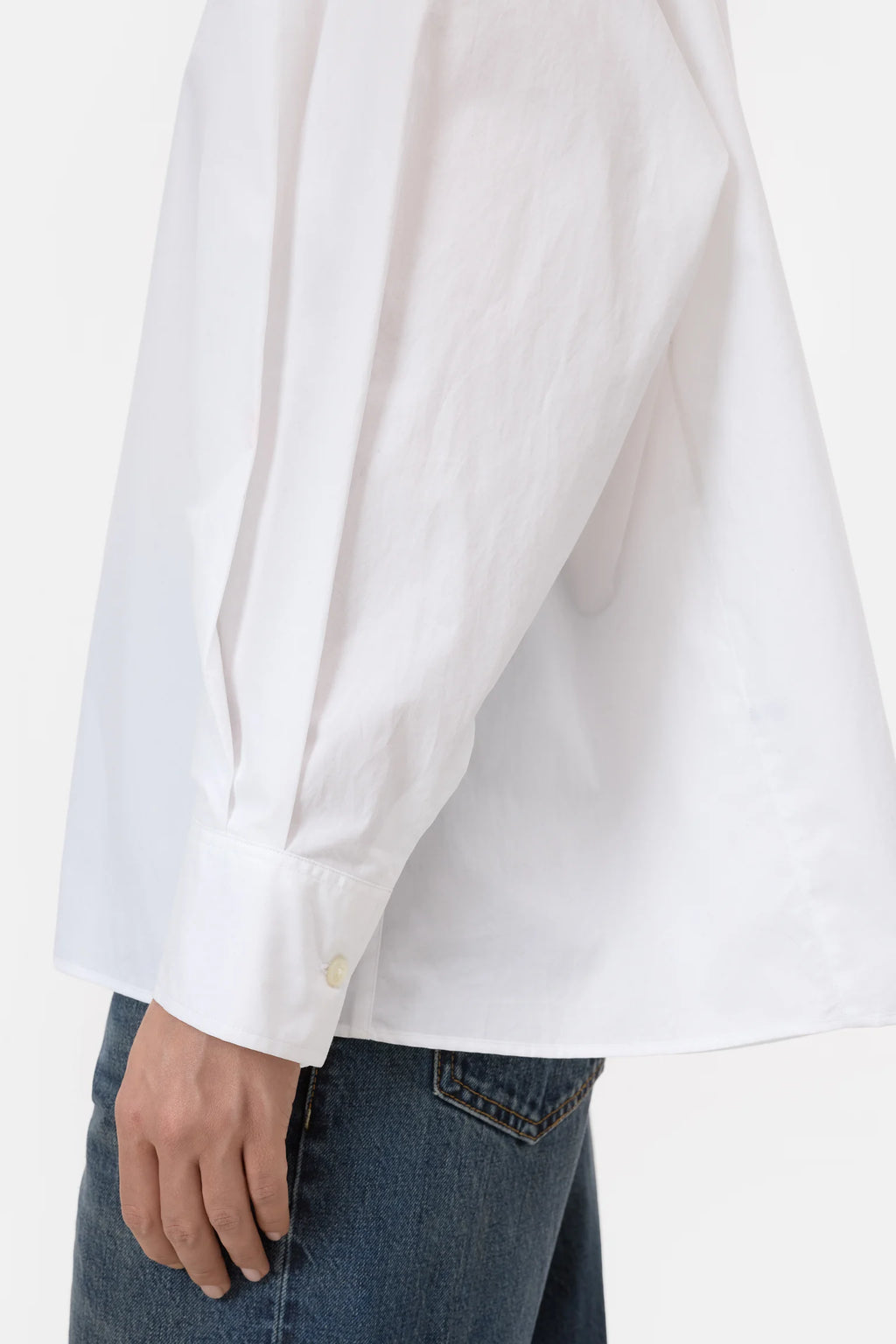Closed Cape-Bluse aus Bio-Baumwolle - White