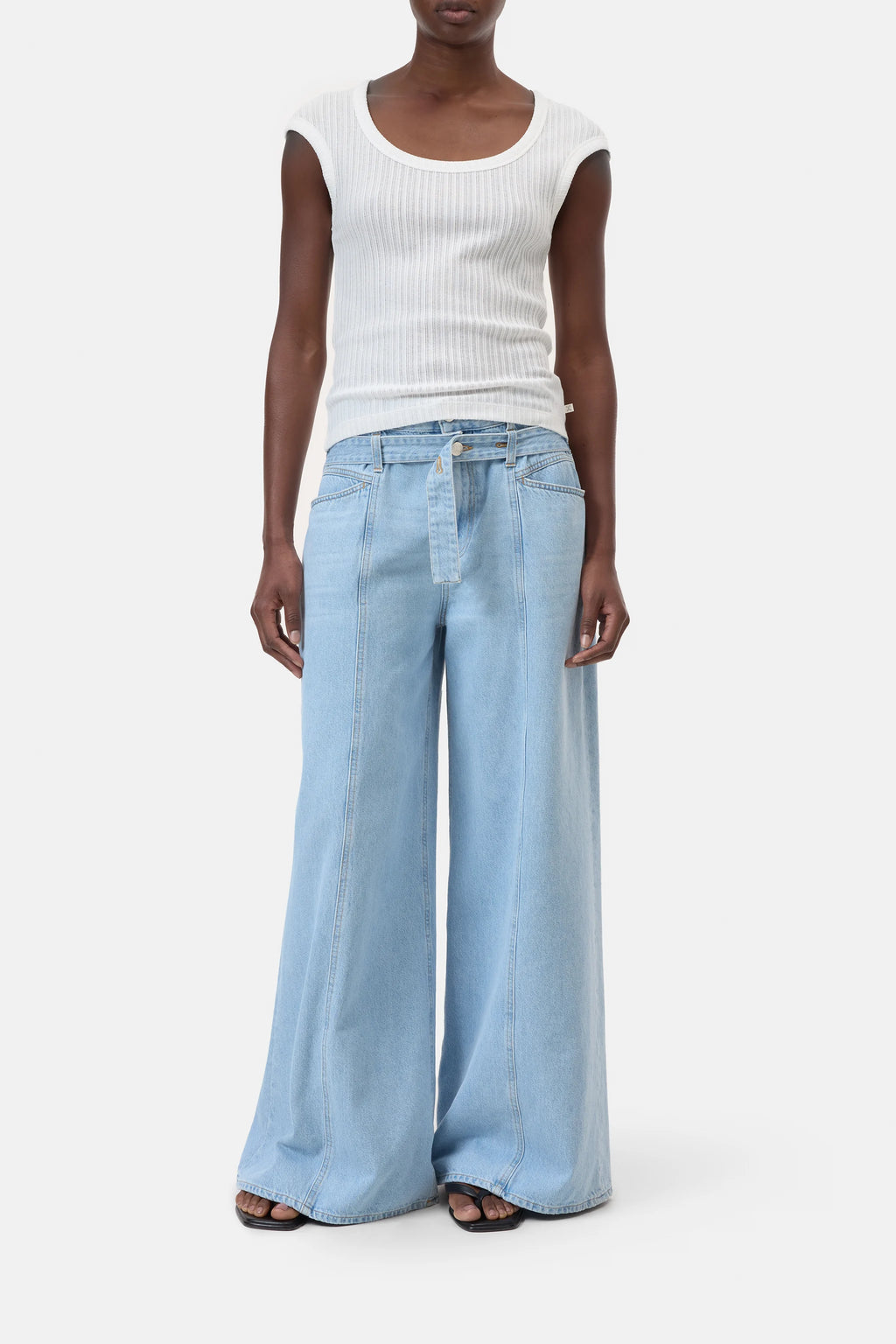 Closed Top Made of RIbbed Cotton - Ivory