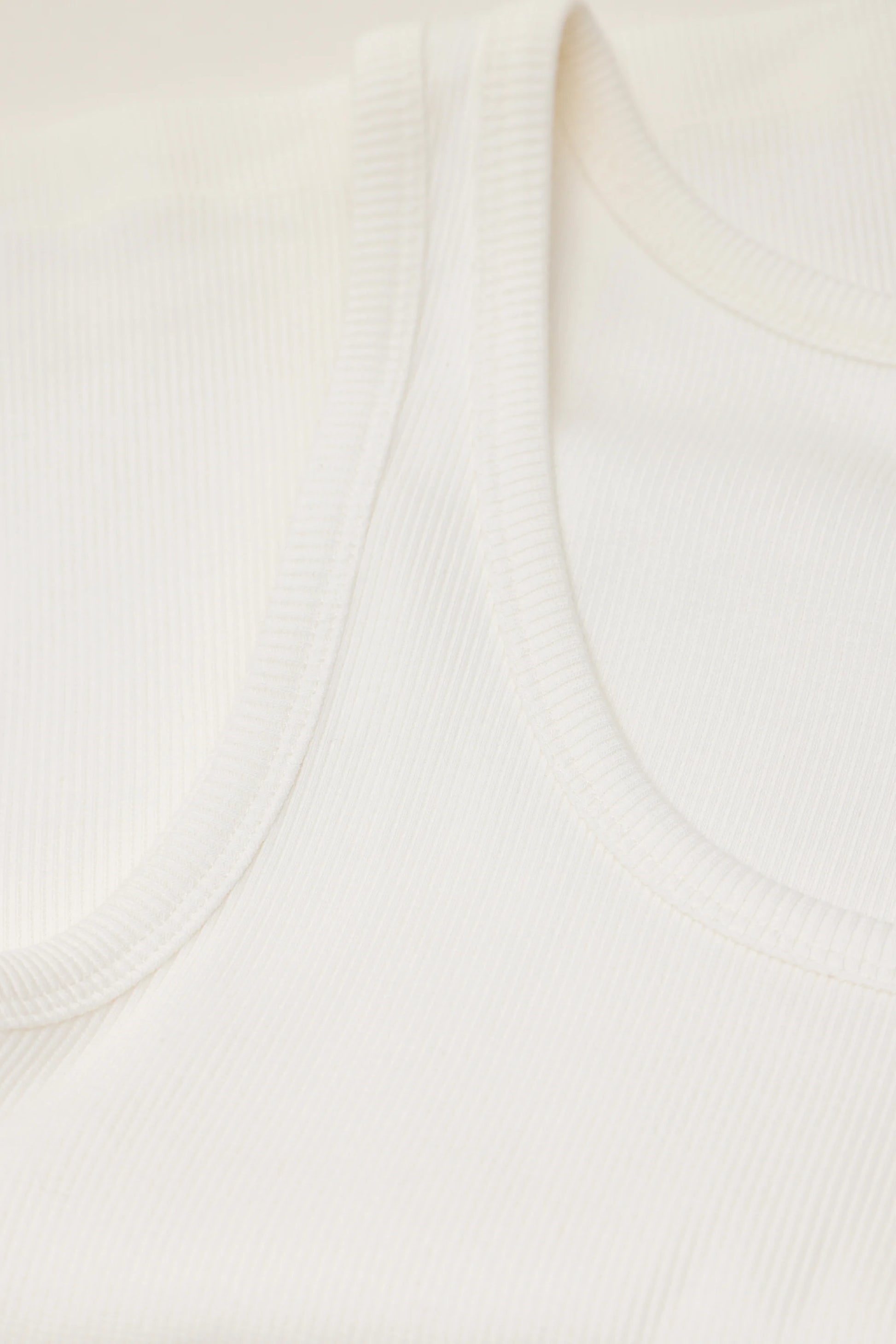 Closed Cotton Tank Top - White