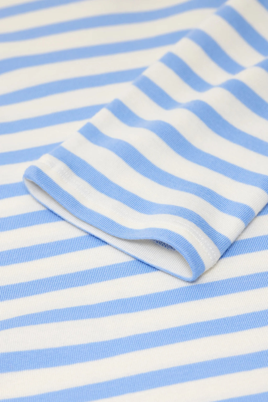 Closed Longsleeve  - Sky Blue