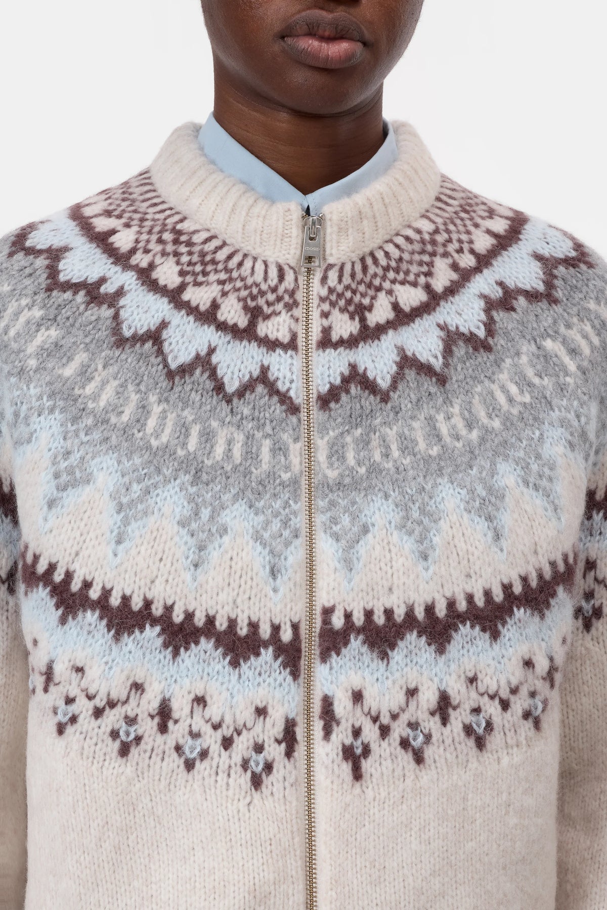 Closed Cropped Zip Cardigan - Cloud Cream