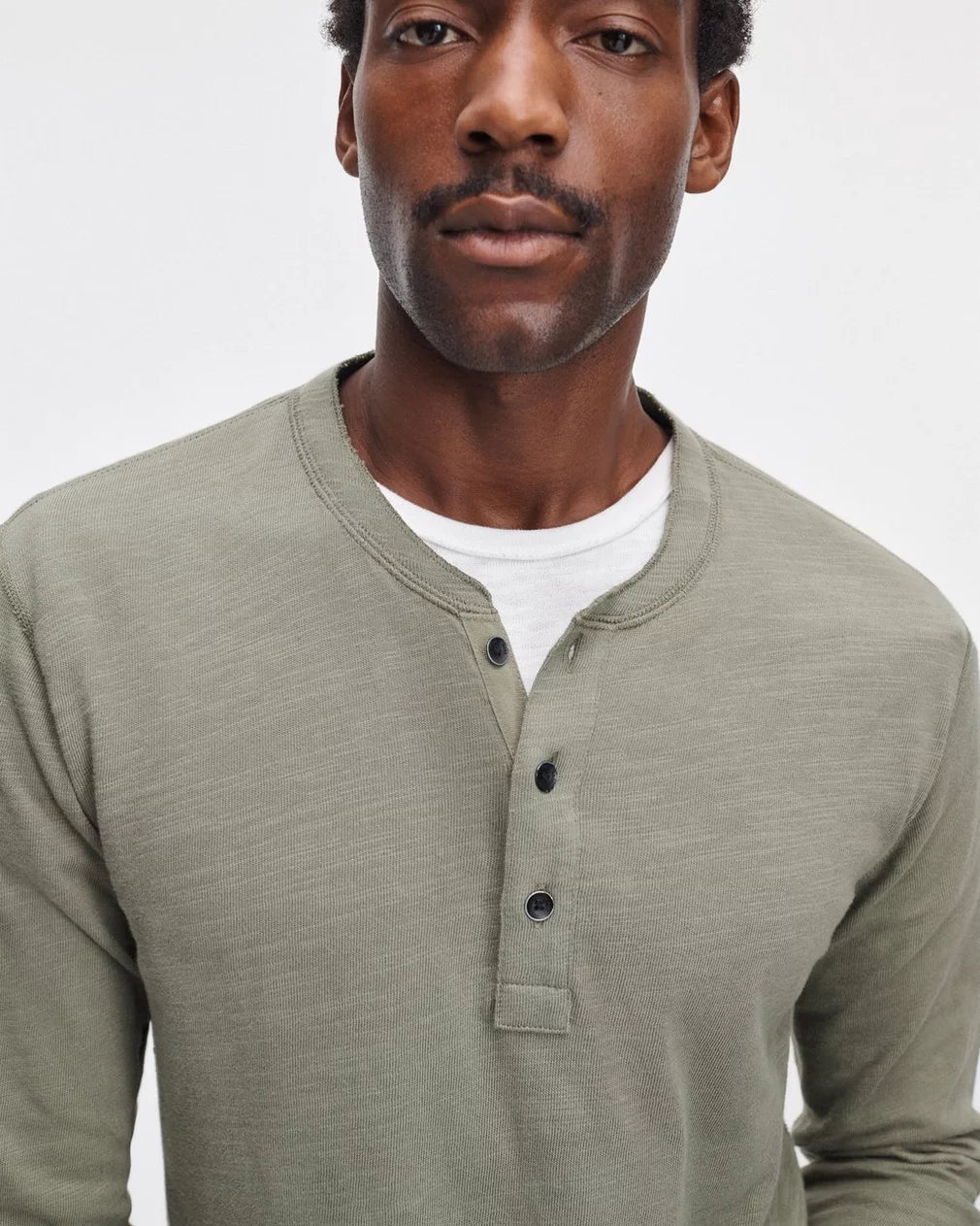 Rag & Bone Classic Slub Henley - Lichen