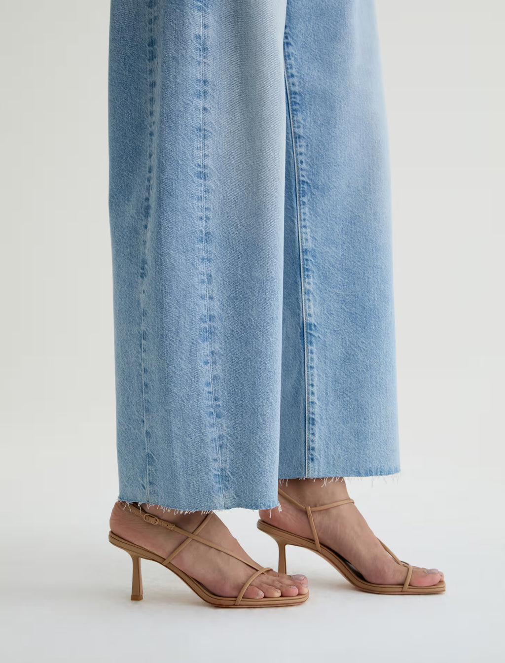 AG Hattie Crop High Rise Barrel - Gesture
