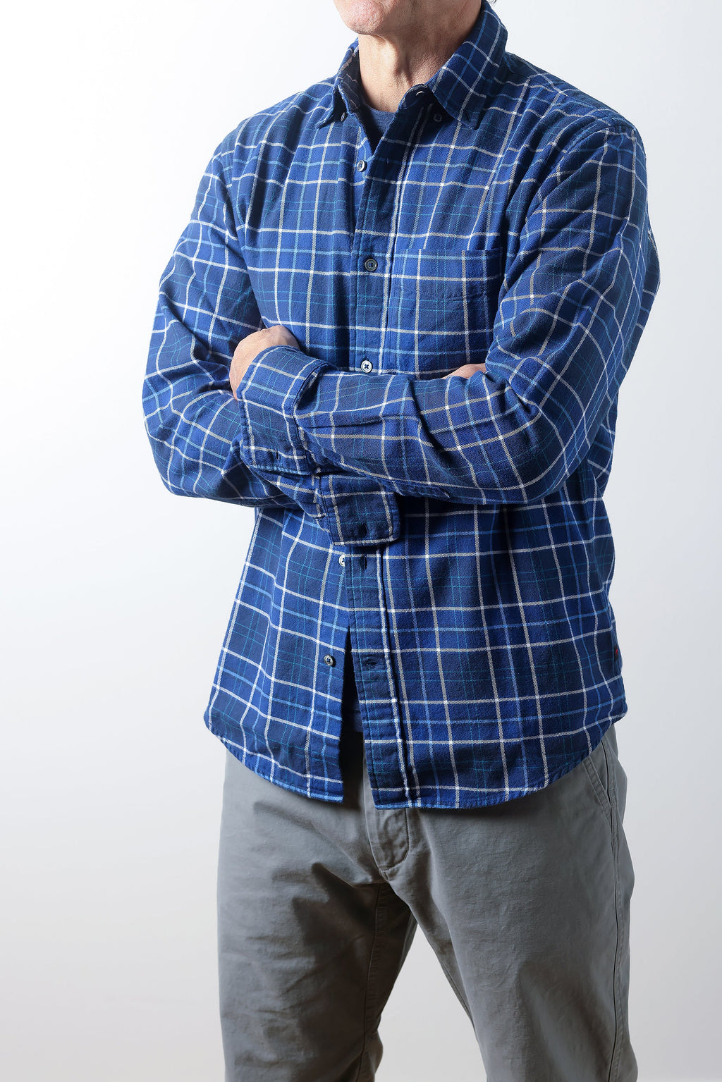 Relwen Flyweight Flannel - Dark navy plaid