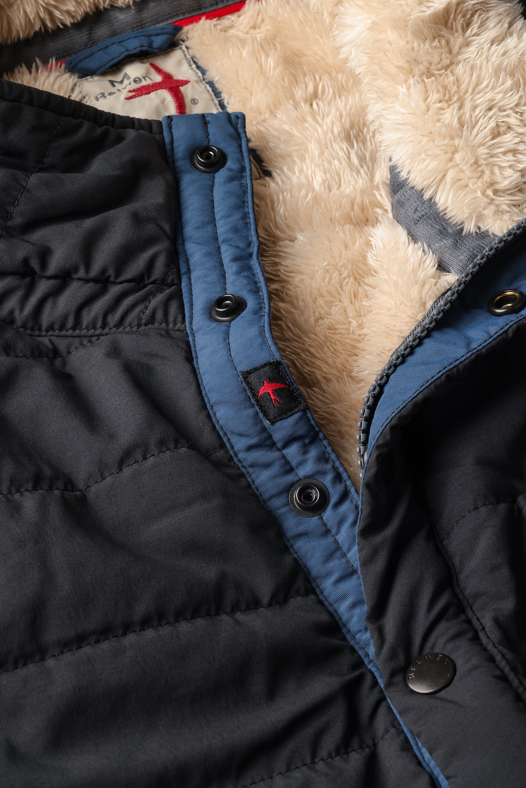 Relwen Quilted Superfleece Popover - Black Fade