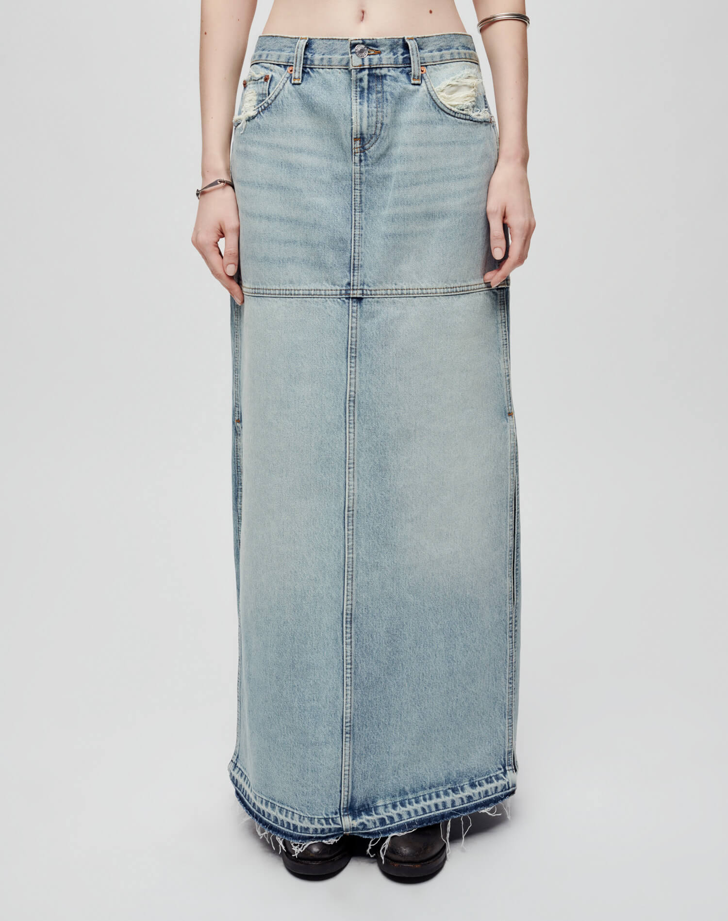 RE/DONE Mid Rise split Skirt in Ripped Tide