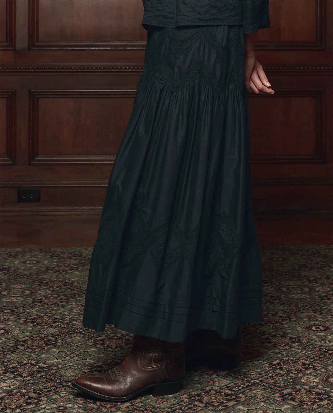 The Great Lattice Lace Victorian Skirt  - Black