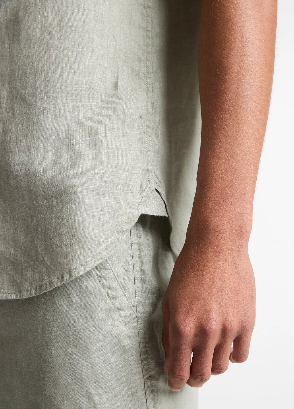 Vince Linen Short-Sleeve Shirt - Matcha