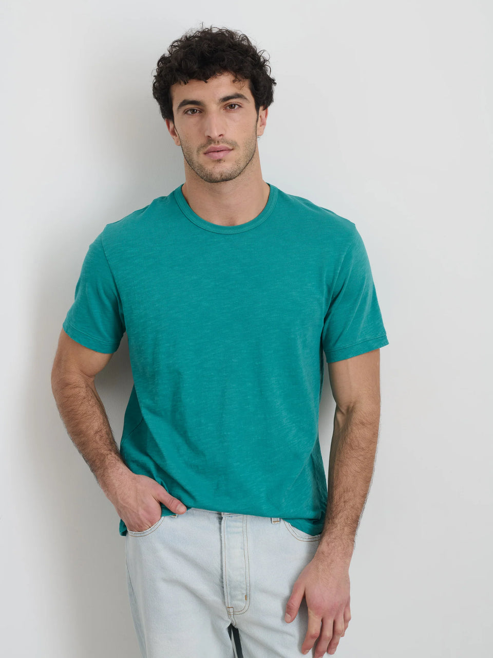 Alex Mill The Standard T-Shirt in Slub Cotton - Jadeite