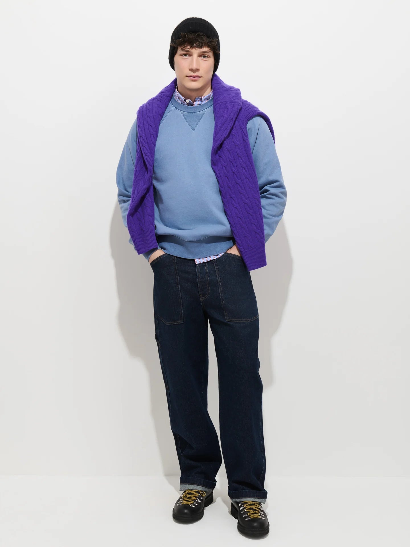 Alex Mill Garment Dye Raglan Sweatshirt in Cotton Fleece - Stormy Sea