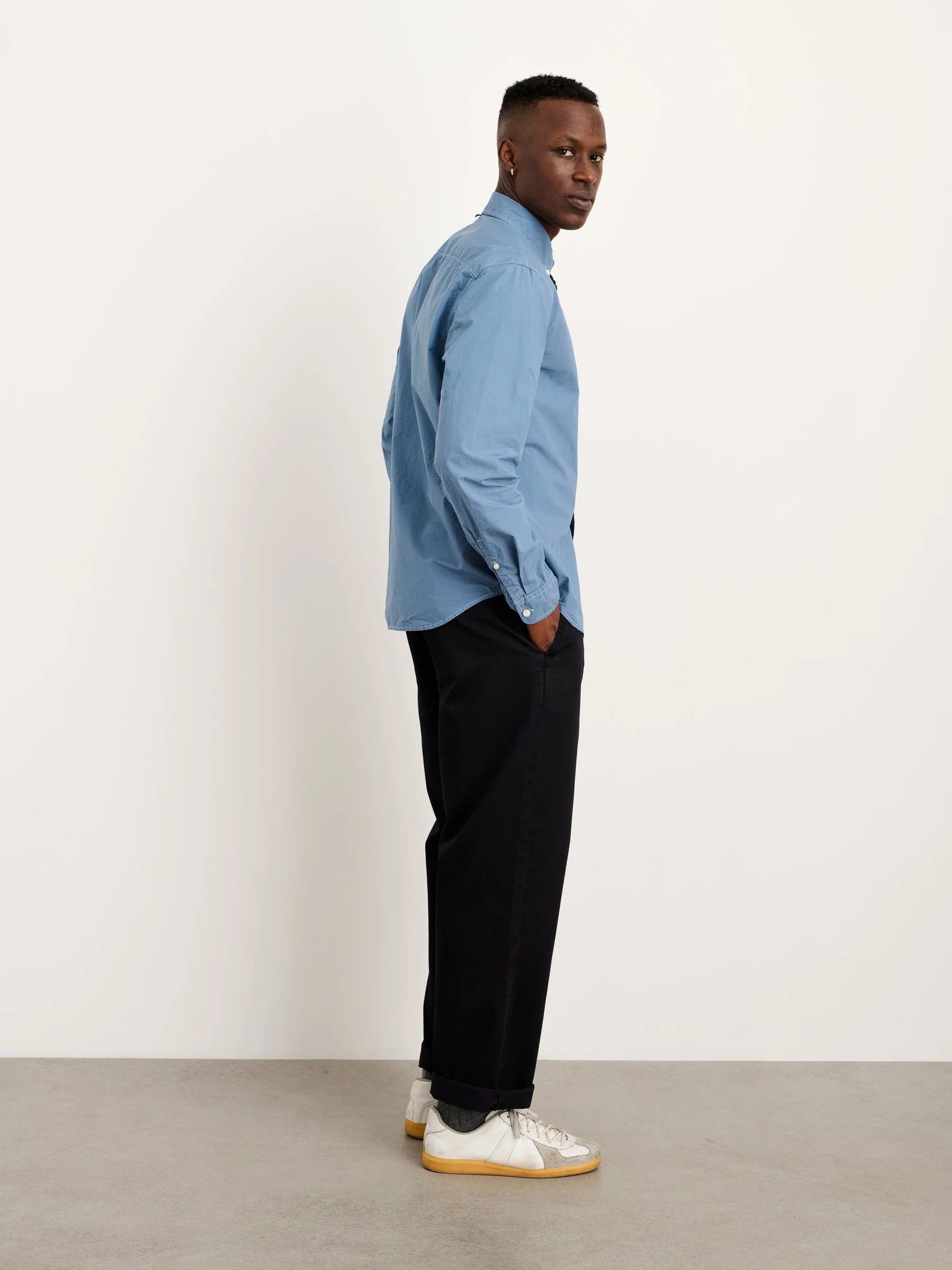 Alex Mill Mill Shirt In Cotton Poplin- Faded Dalft Blue