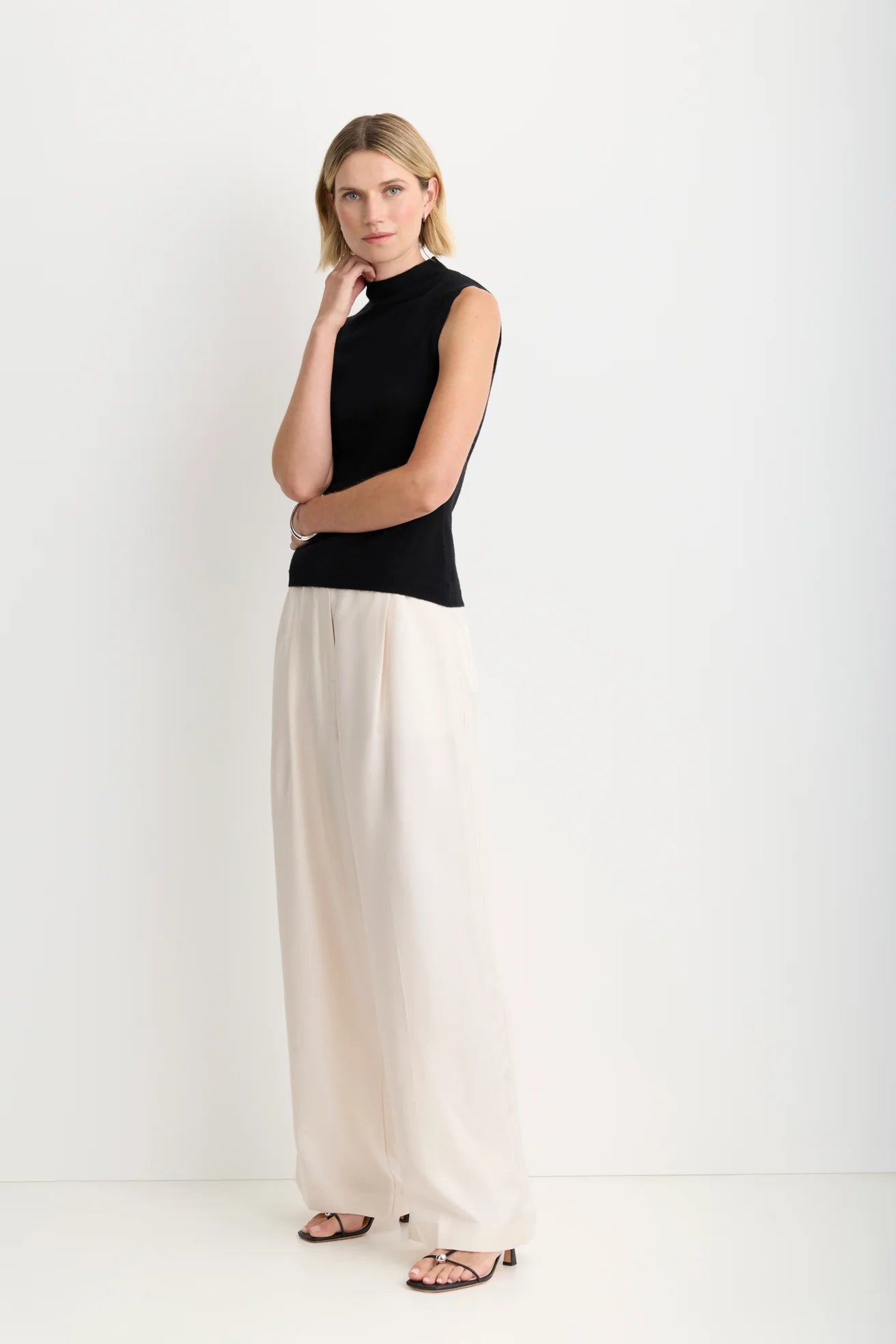One Grey Day Amari Cashmere Tank - Black