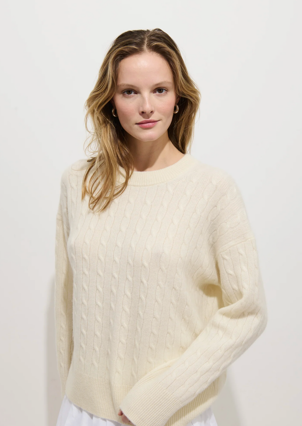 Alex Mill Crewneck Cable Sweater in Cashmere - Cloud