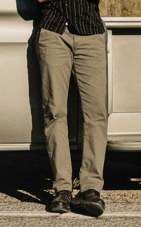 Hiroshi Kato The Pipe Straight Oxford Chino - Moss – Quattro Tizi