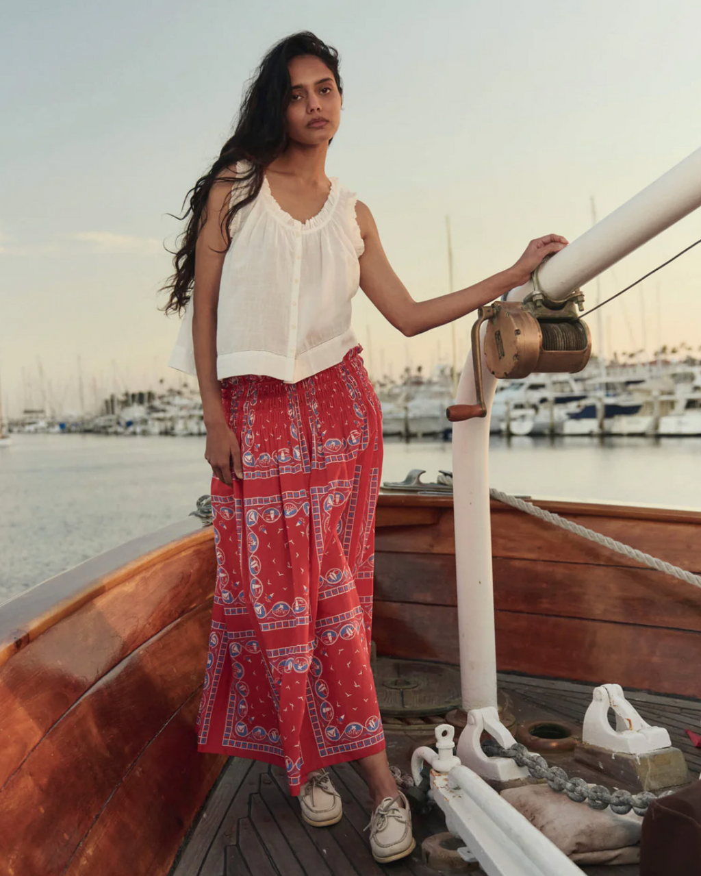 The Great The Canary Skirt - Red Sailboat Bandana