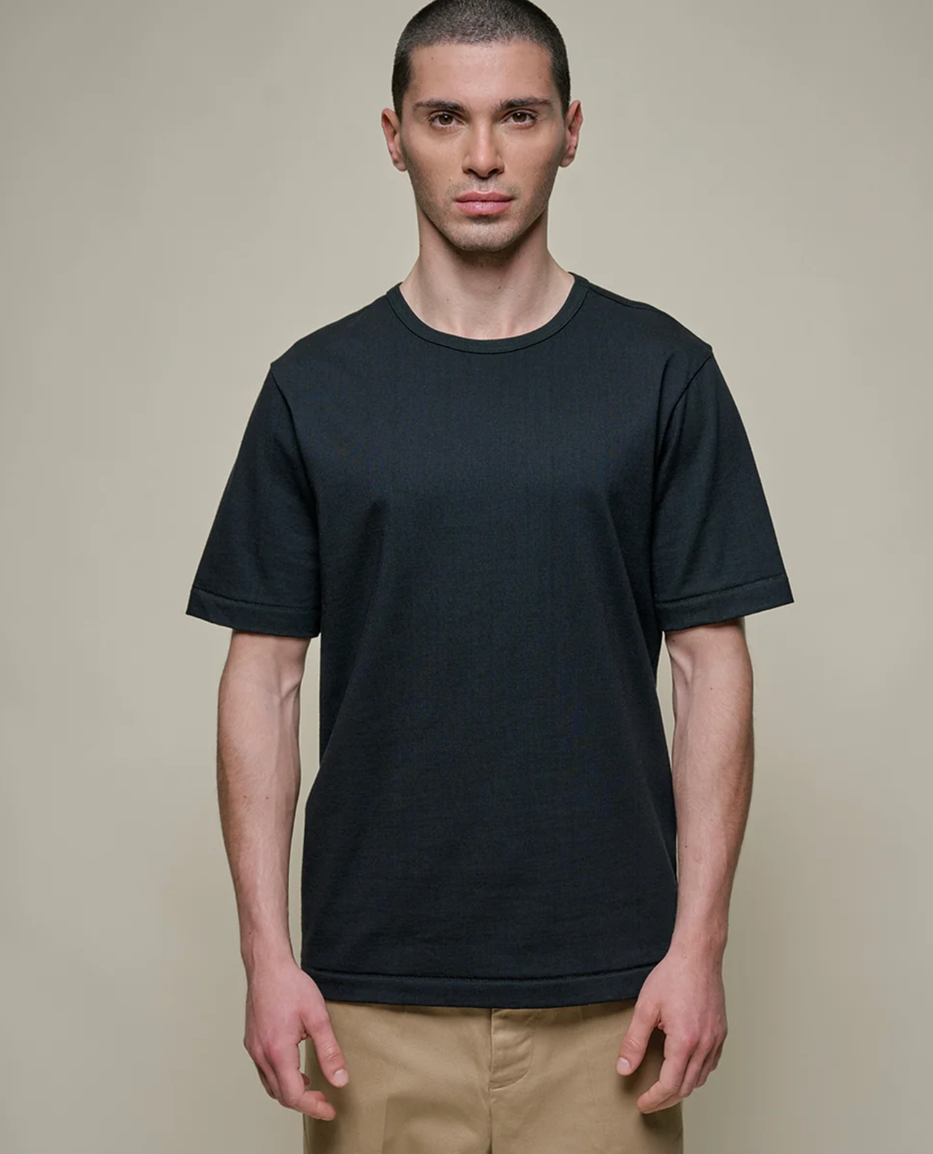 Merz. b Schwanen 2M15 Mid-Century Machine Refined Fit T-Shirt  - Deep Black