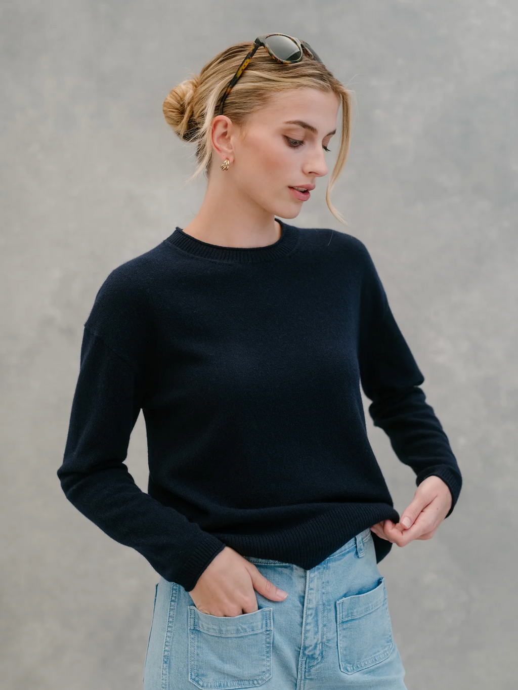 B. Draddy Whitney Cashmere Crew - Nauti