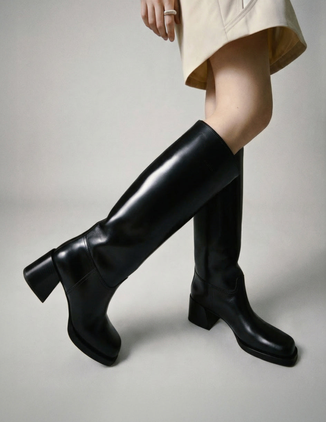 Labucq Joan High Boot - Black