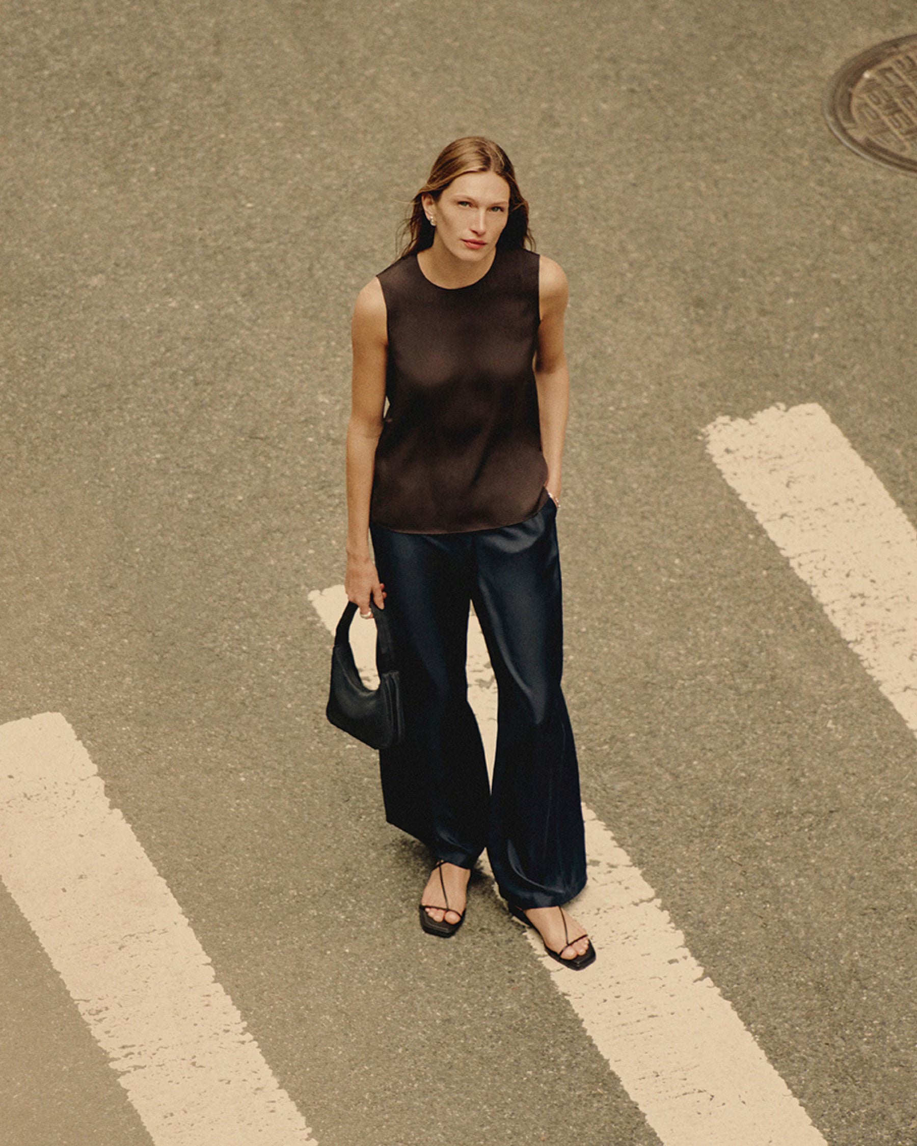 Theory Pull-On Track Pant in Mod Silk Twill- Nocturne Navy