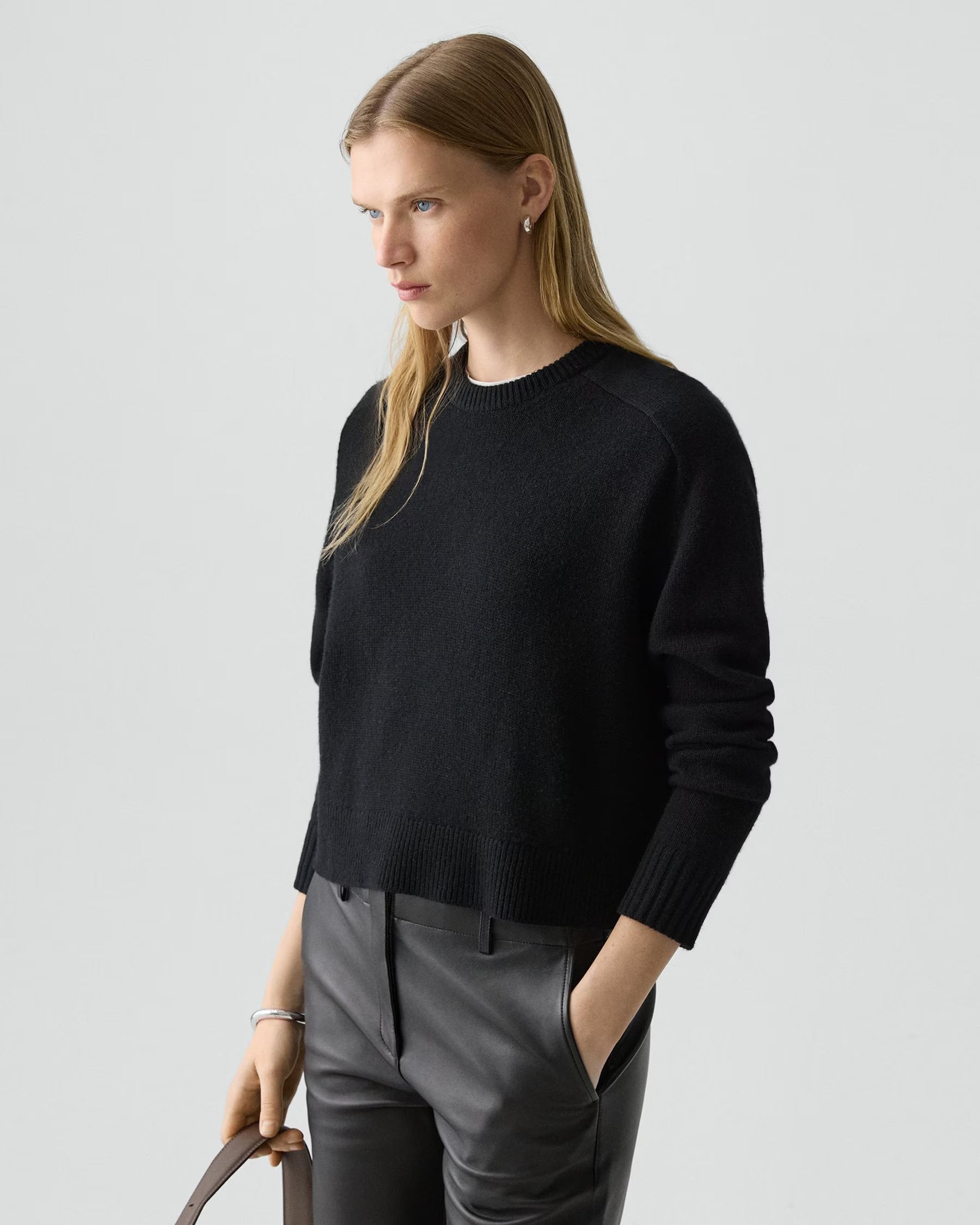 Theory Cashmere Cropped Sweater - Black