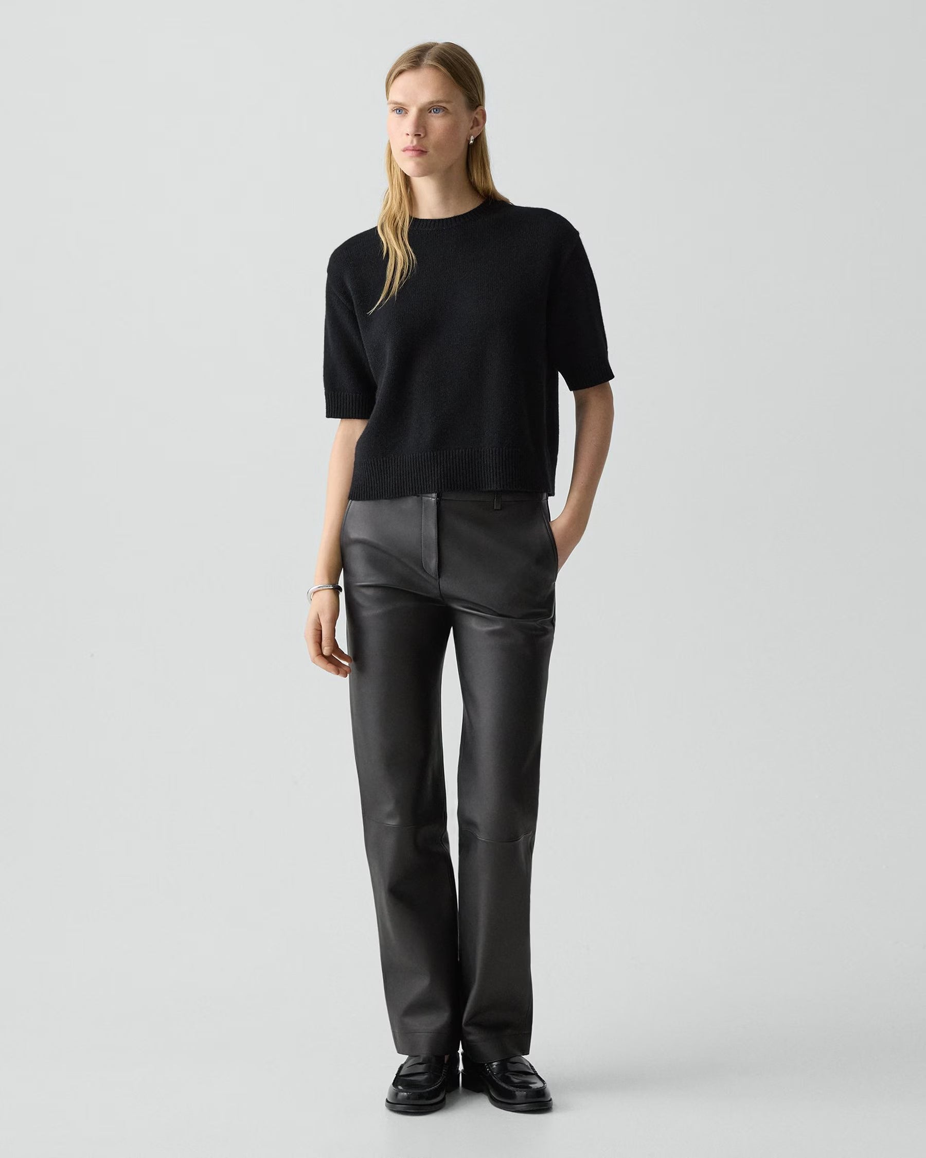 Theory Cashmere Cropped Tee - Black